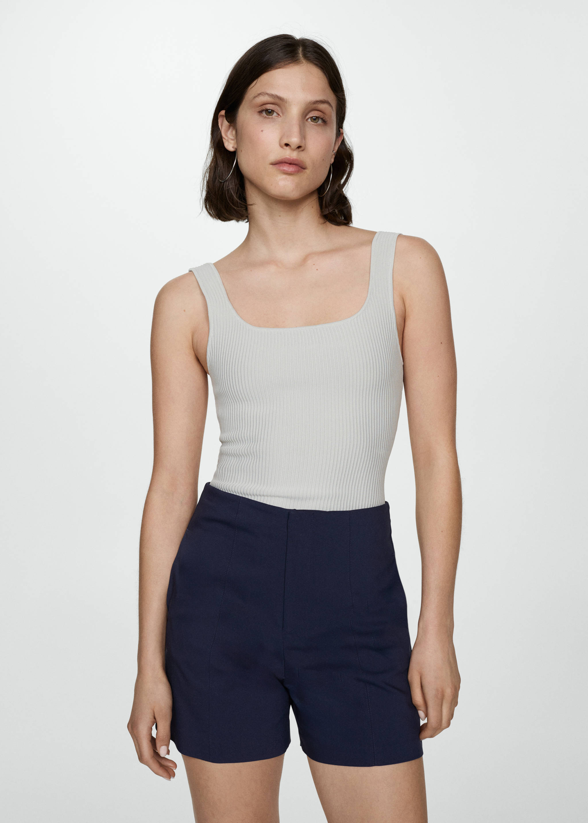 High-waist straight shorts - Medium plane