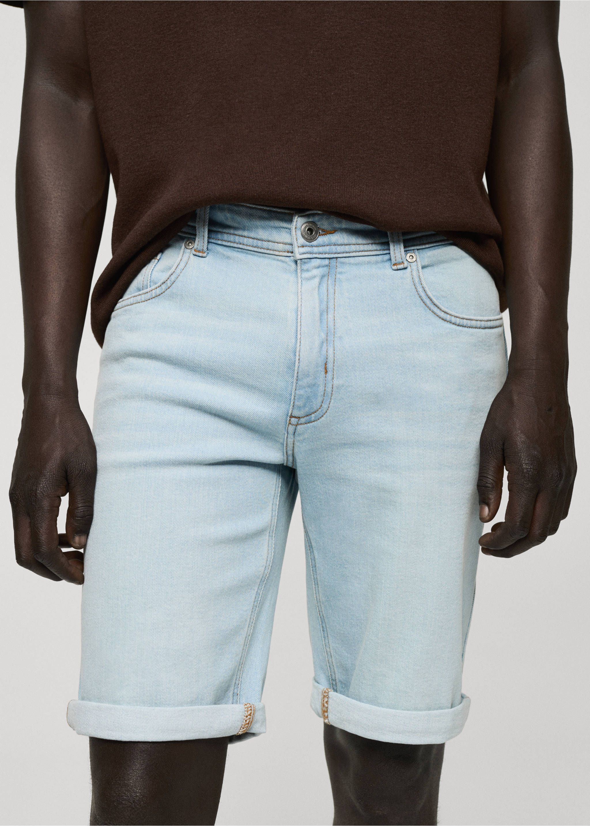 Бермуды из денима slim fit - Деталь изделия 1, Светло-синий. Ref: 77070575-00.