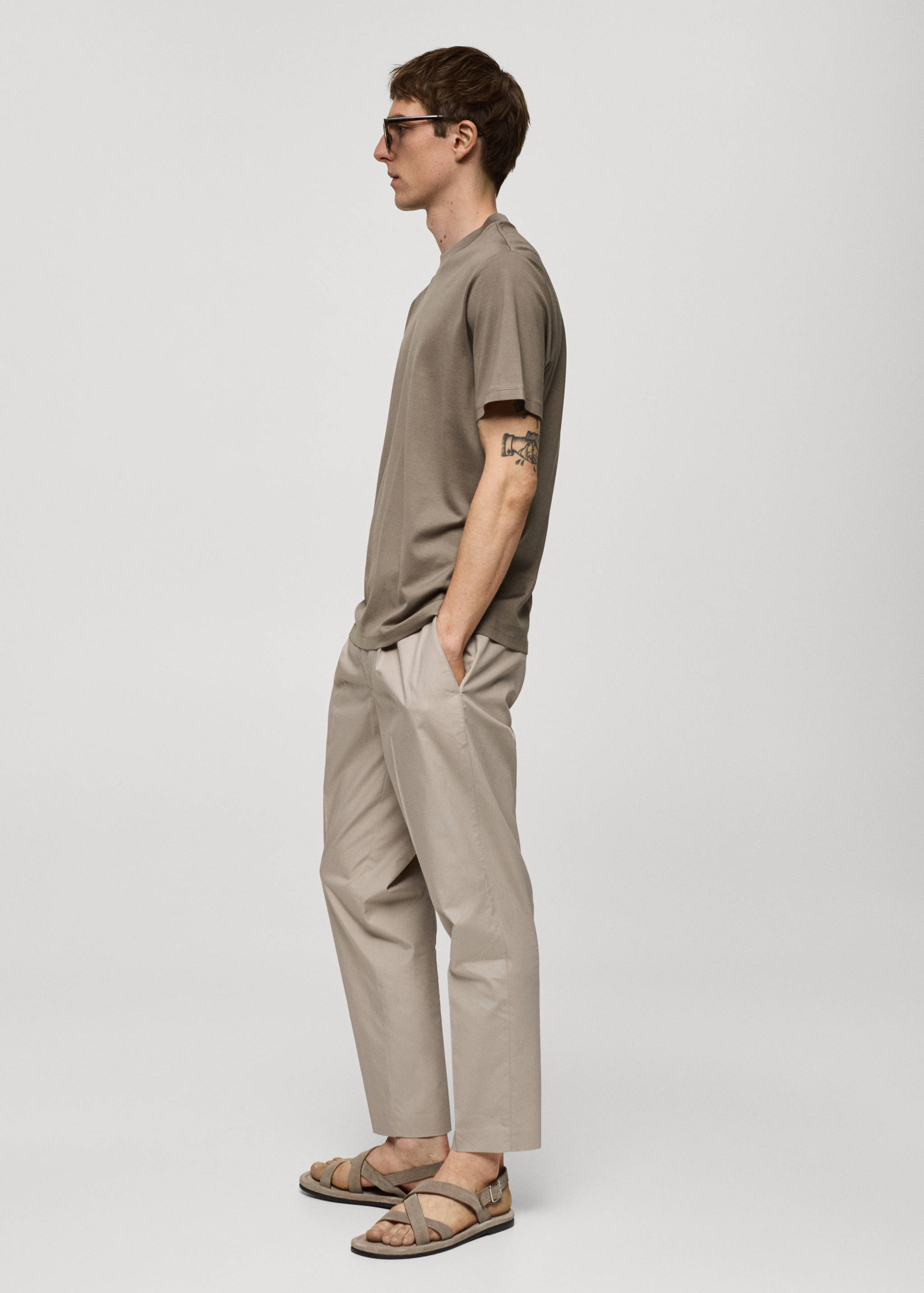 100% cotton slim-fit t-shirt - Details of the article 2