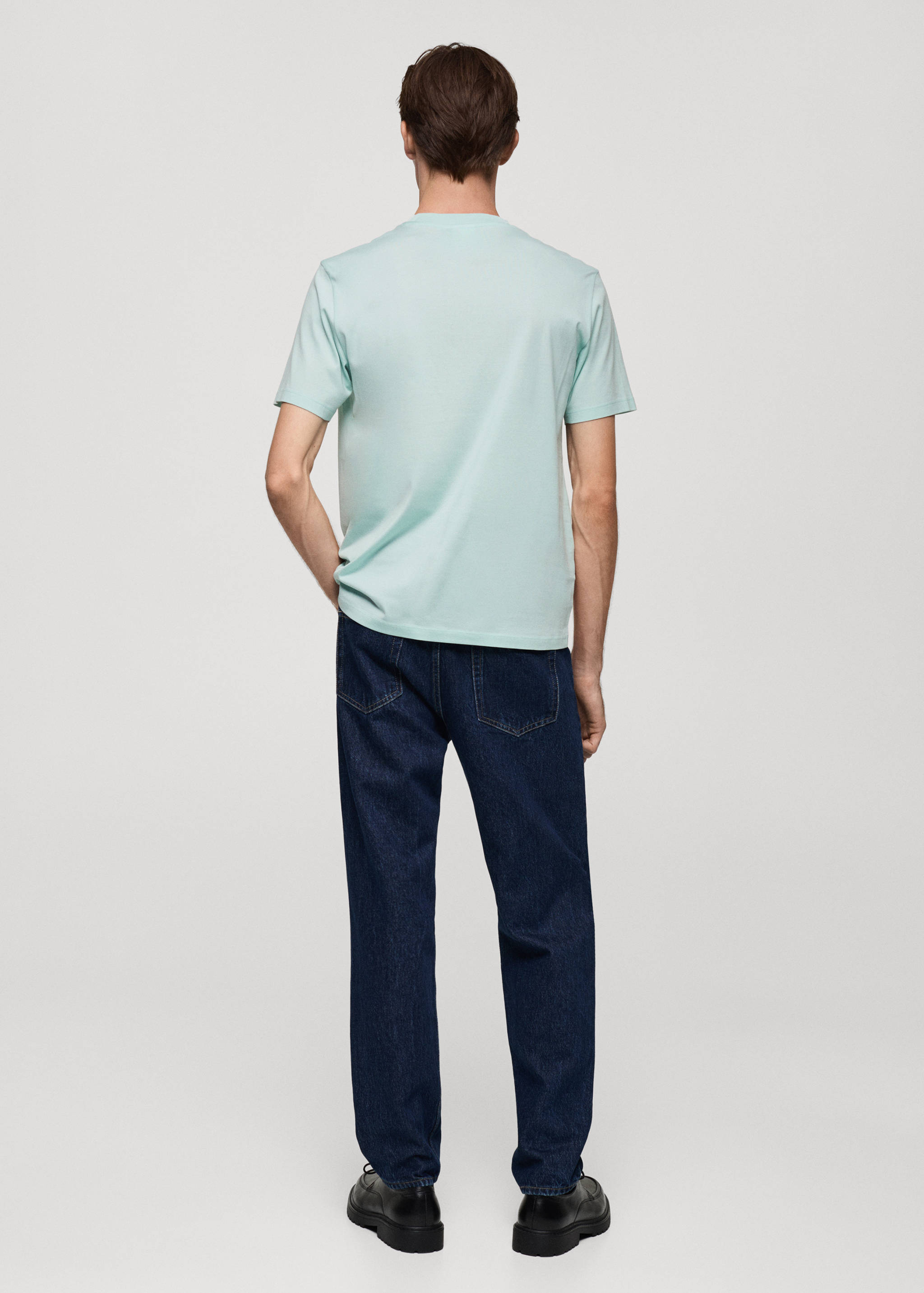 100% cotton slim-fit t-shirt - Reverse of the article