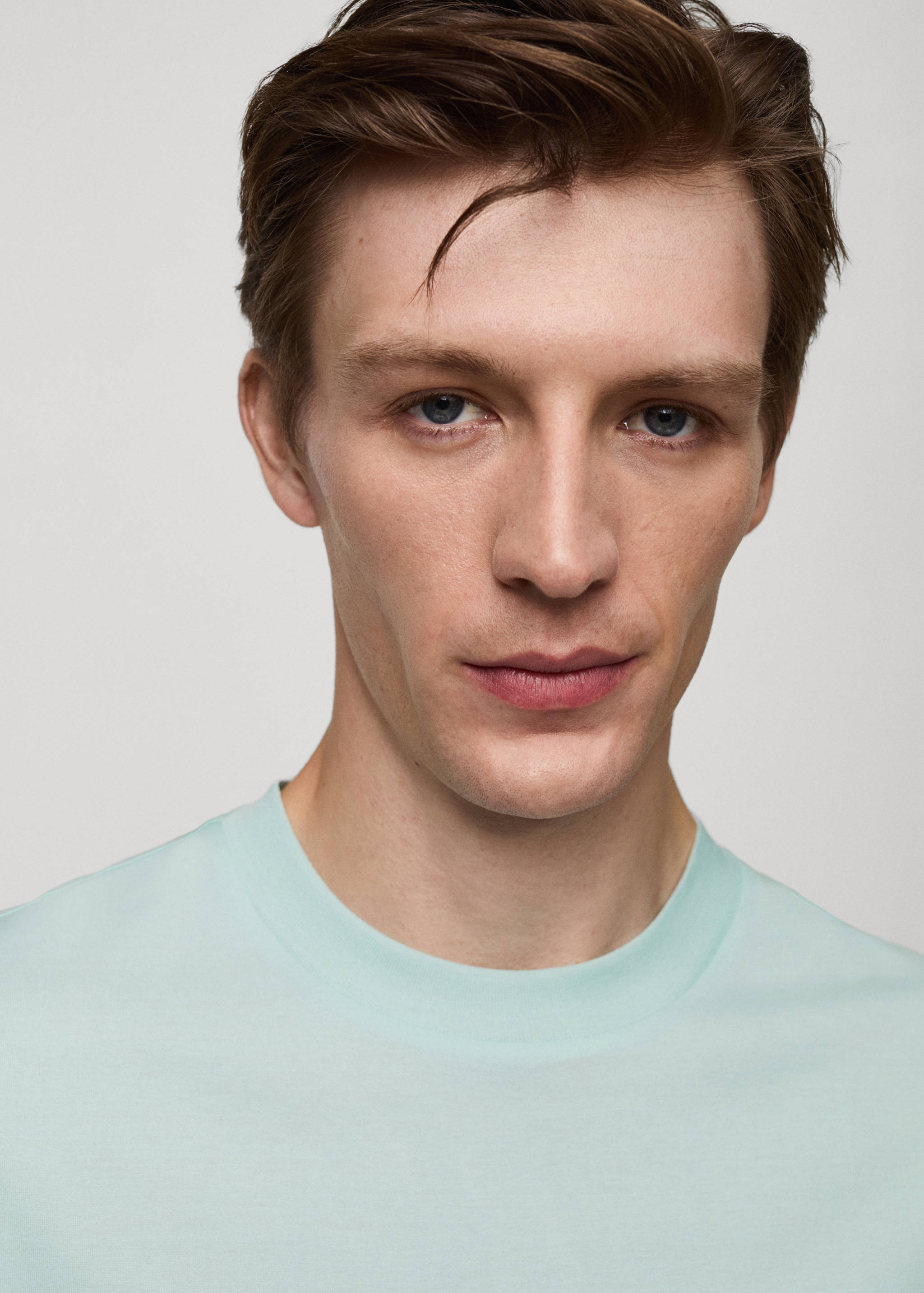 100% cotton slim-fit t-shirt - Details of the article 1