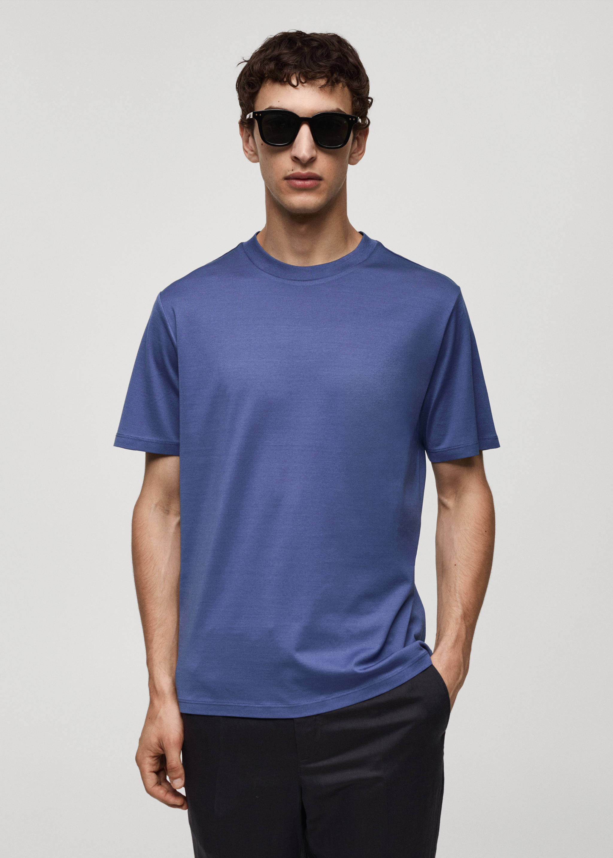 100% cotton slim-fit t-shirt - Medium plane