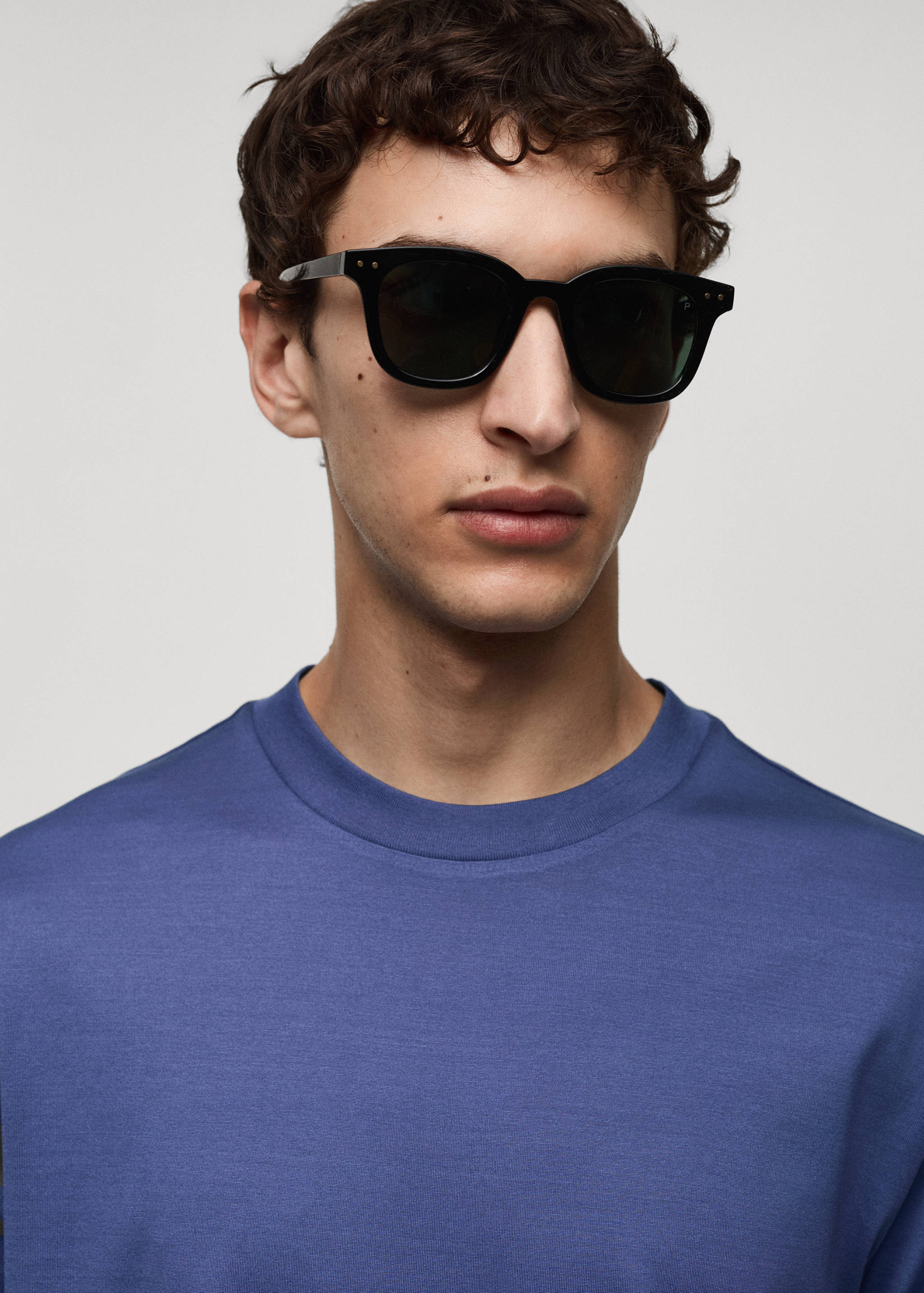 100% cotton slim-fit t-shirt - Details of the article 1