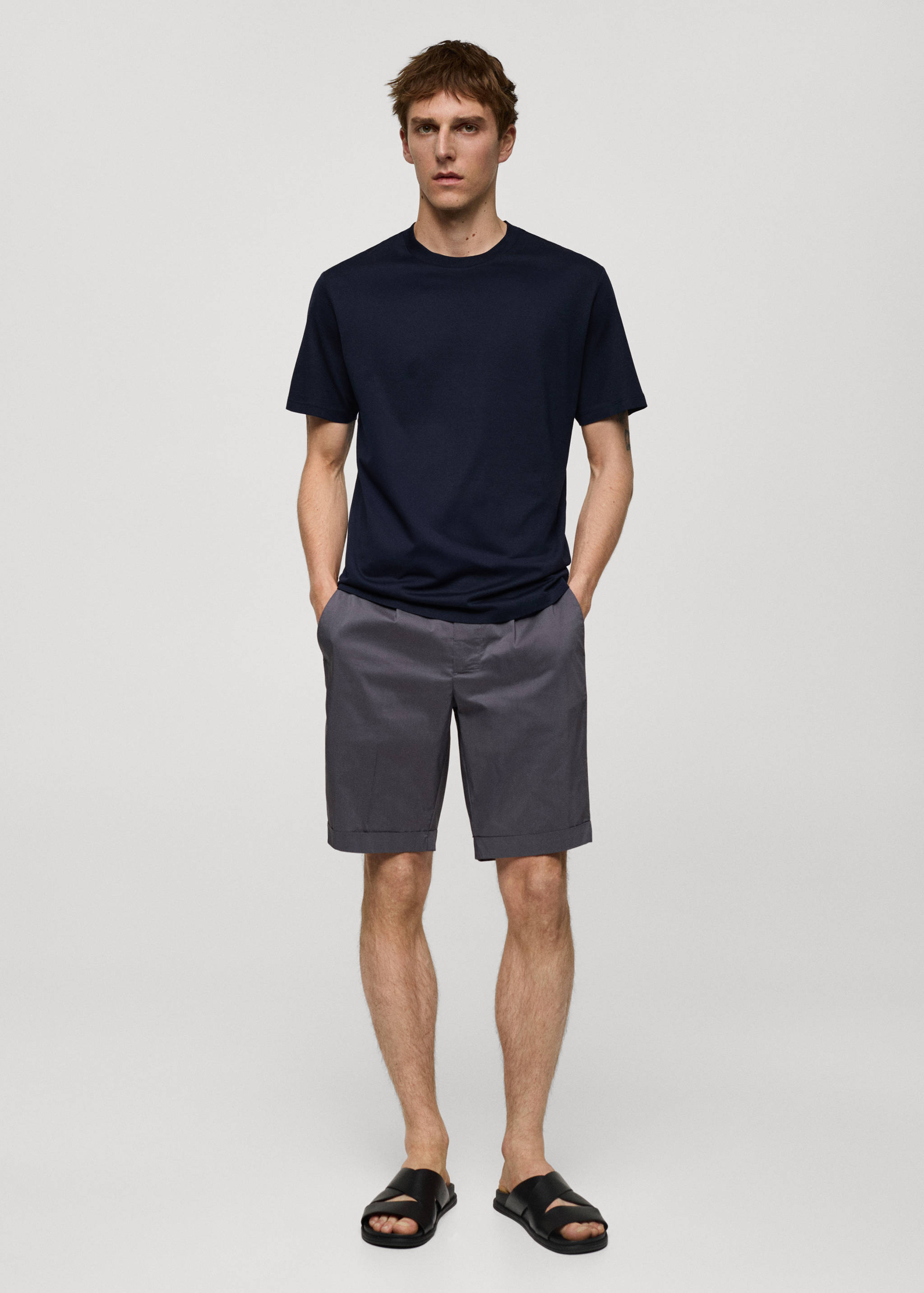 100% cotton slim-fit t-shirt - General plane