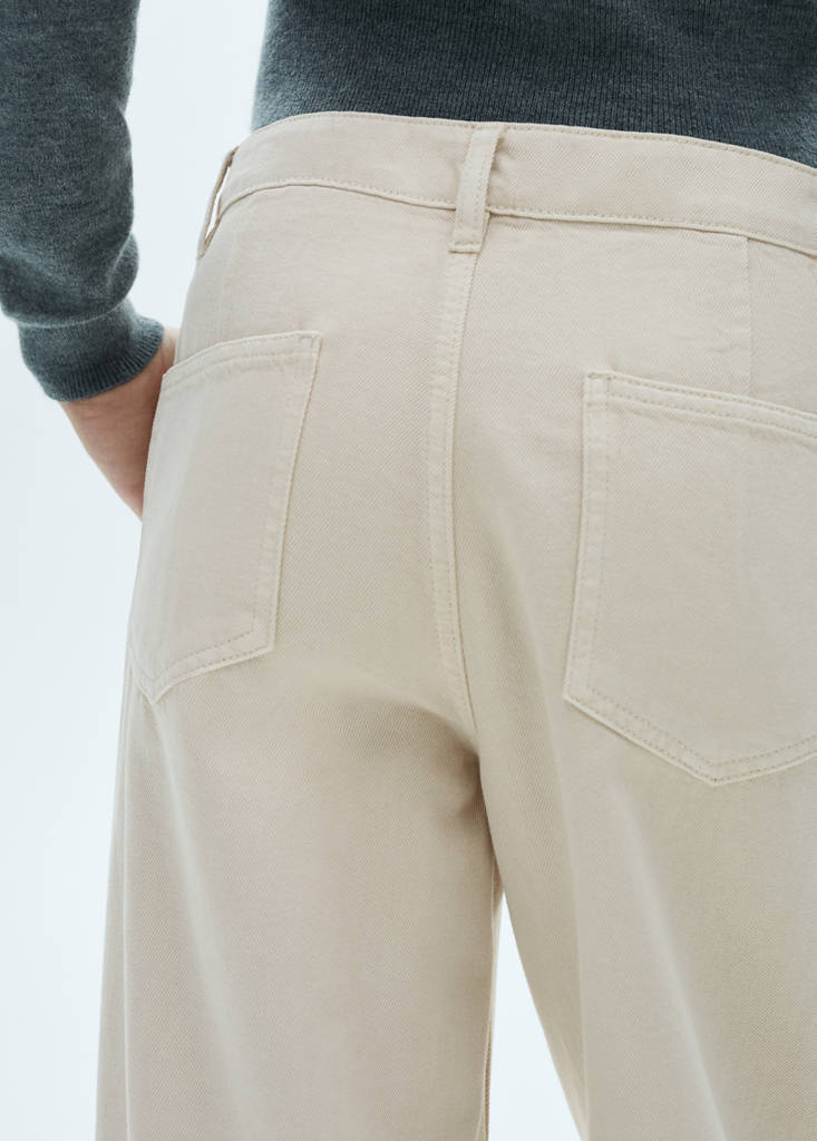 Wide leg pleated jeans — Ecru