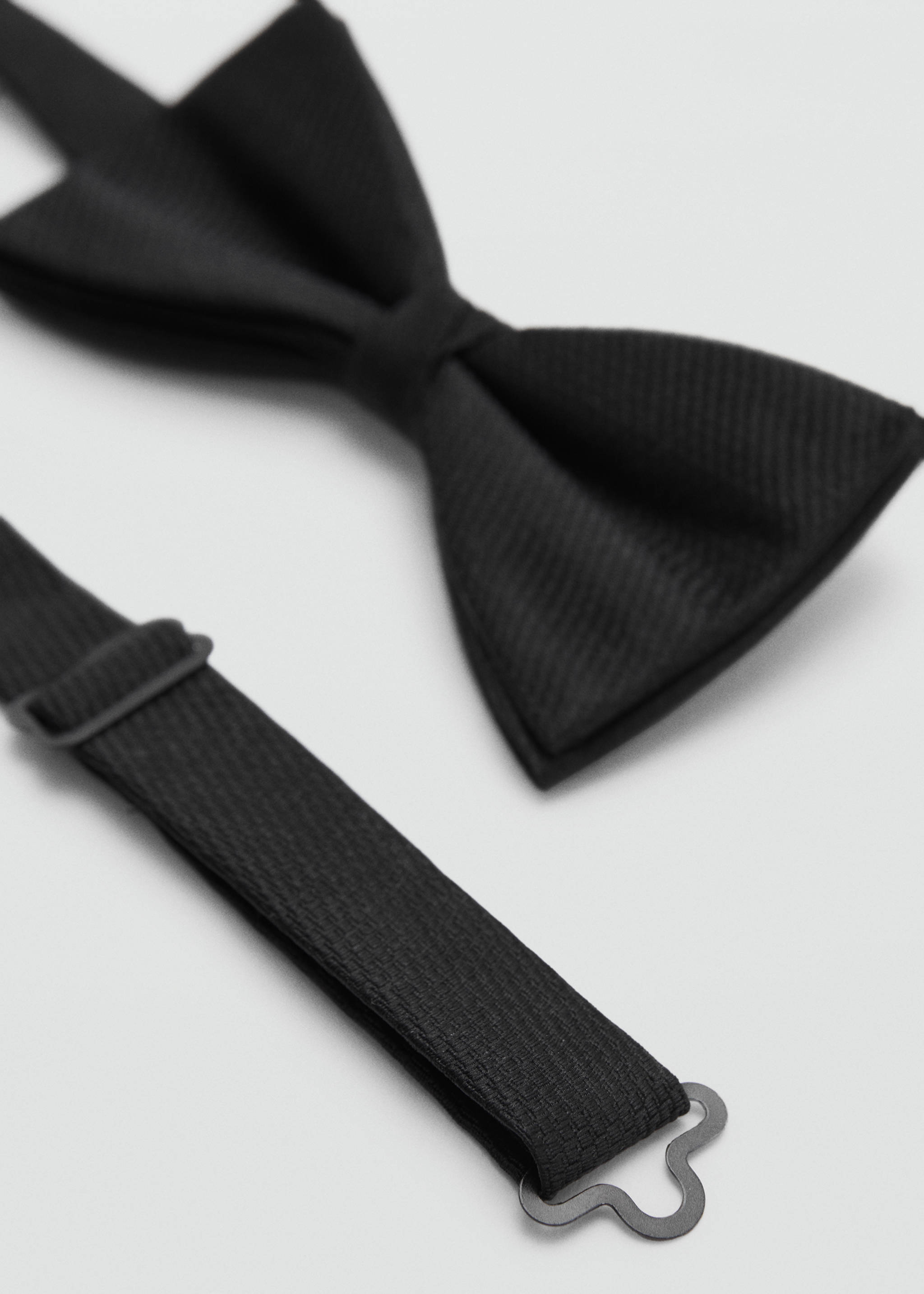 Classic bow tie with microstructure - Medium plane