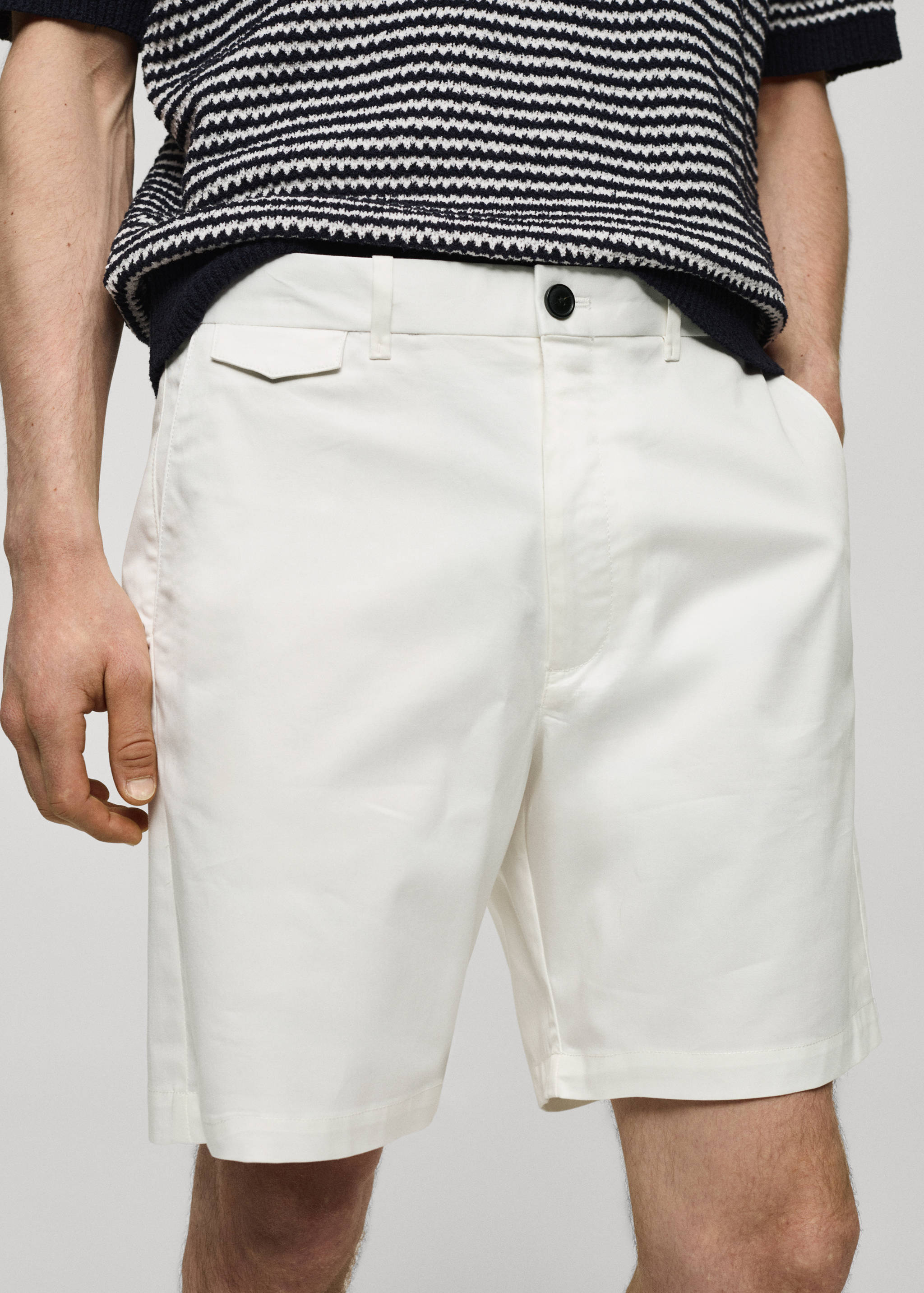 Slim fit cotton Bermuda shorts - Details of the article 1
