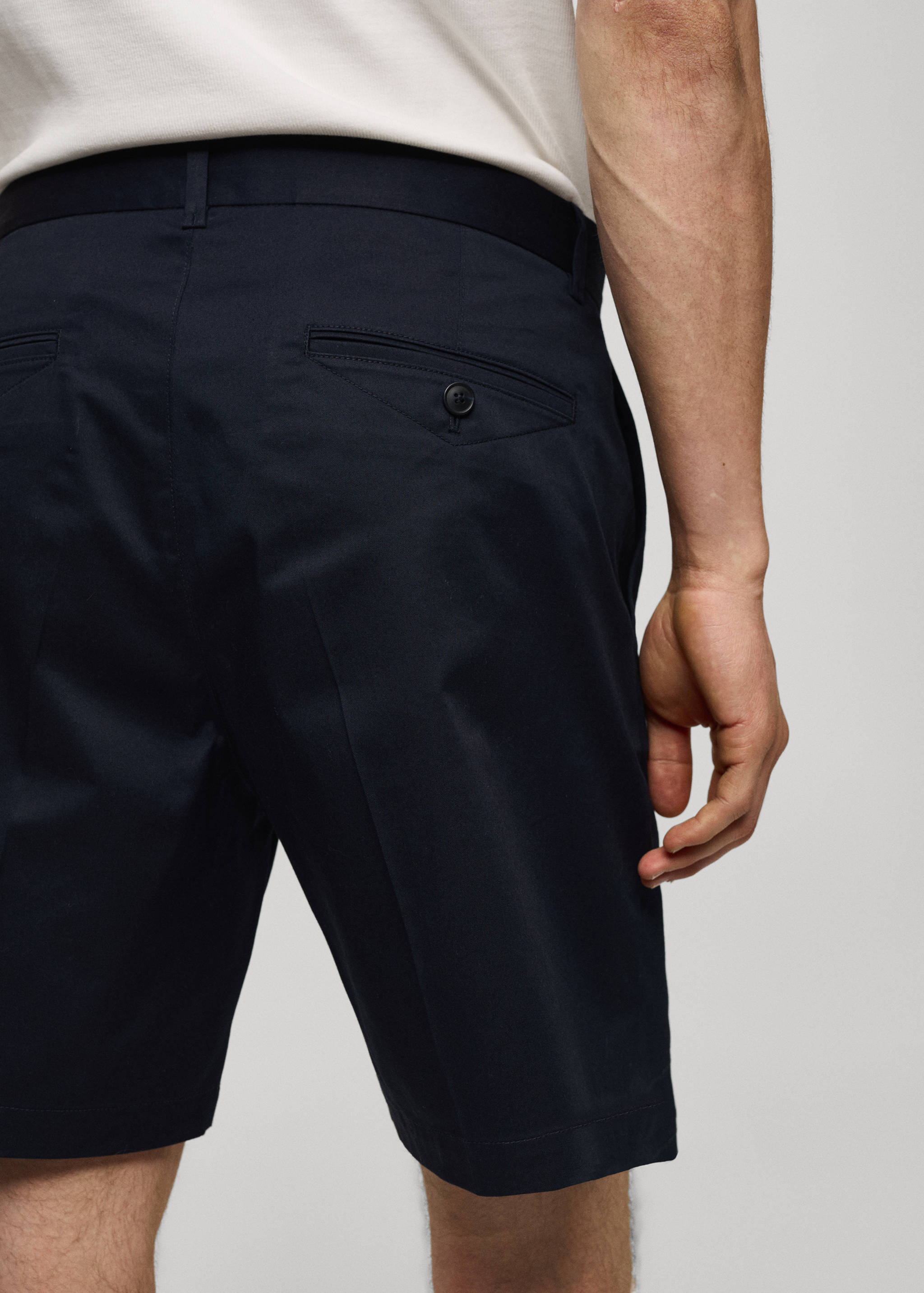 Slim fit cotton Bermuda shorts - Details of the article 6