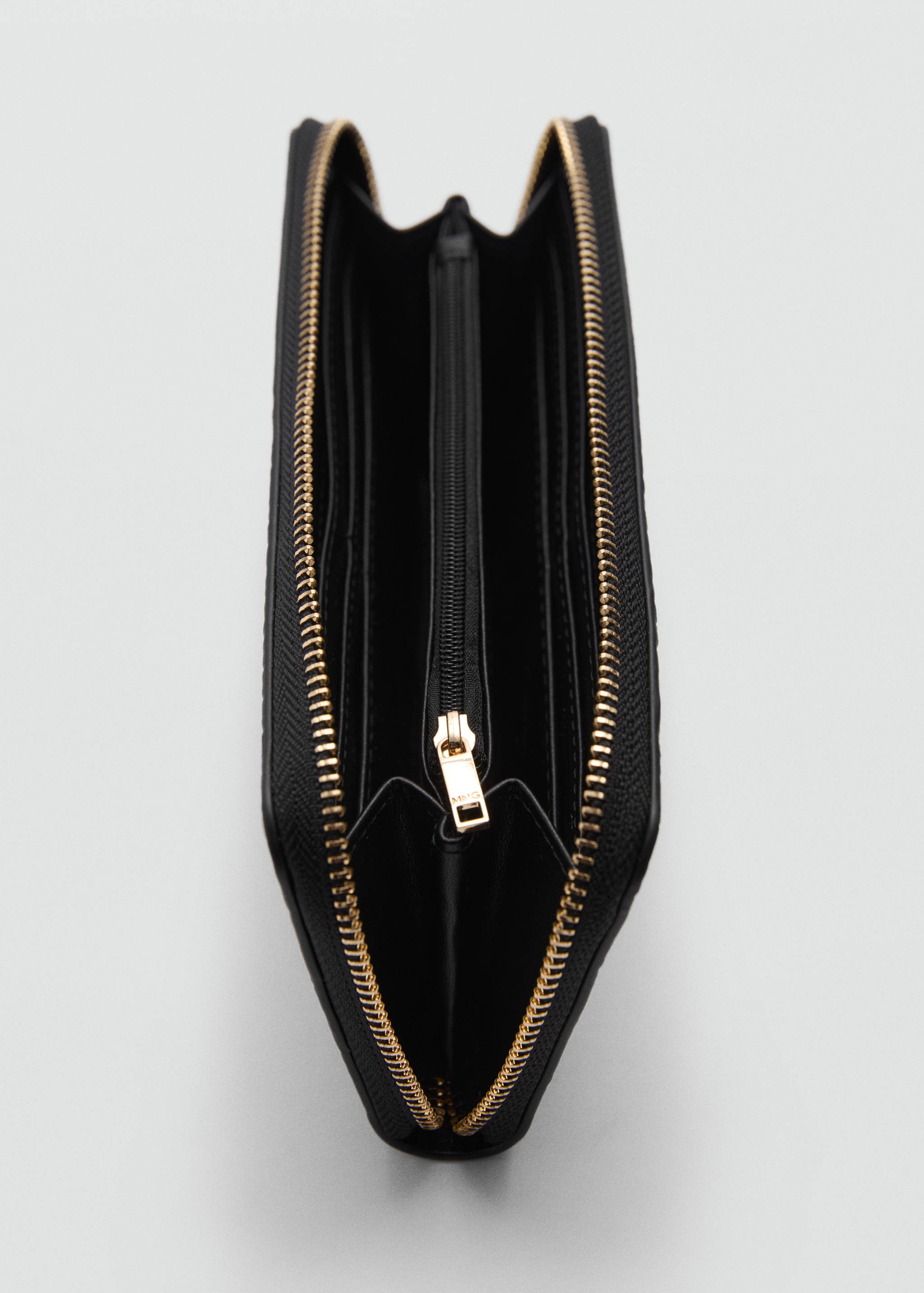 Croco wallet with zip - Details of the article 1