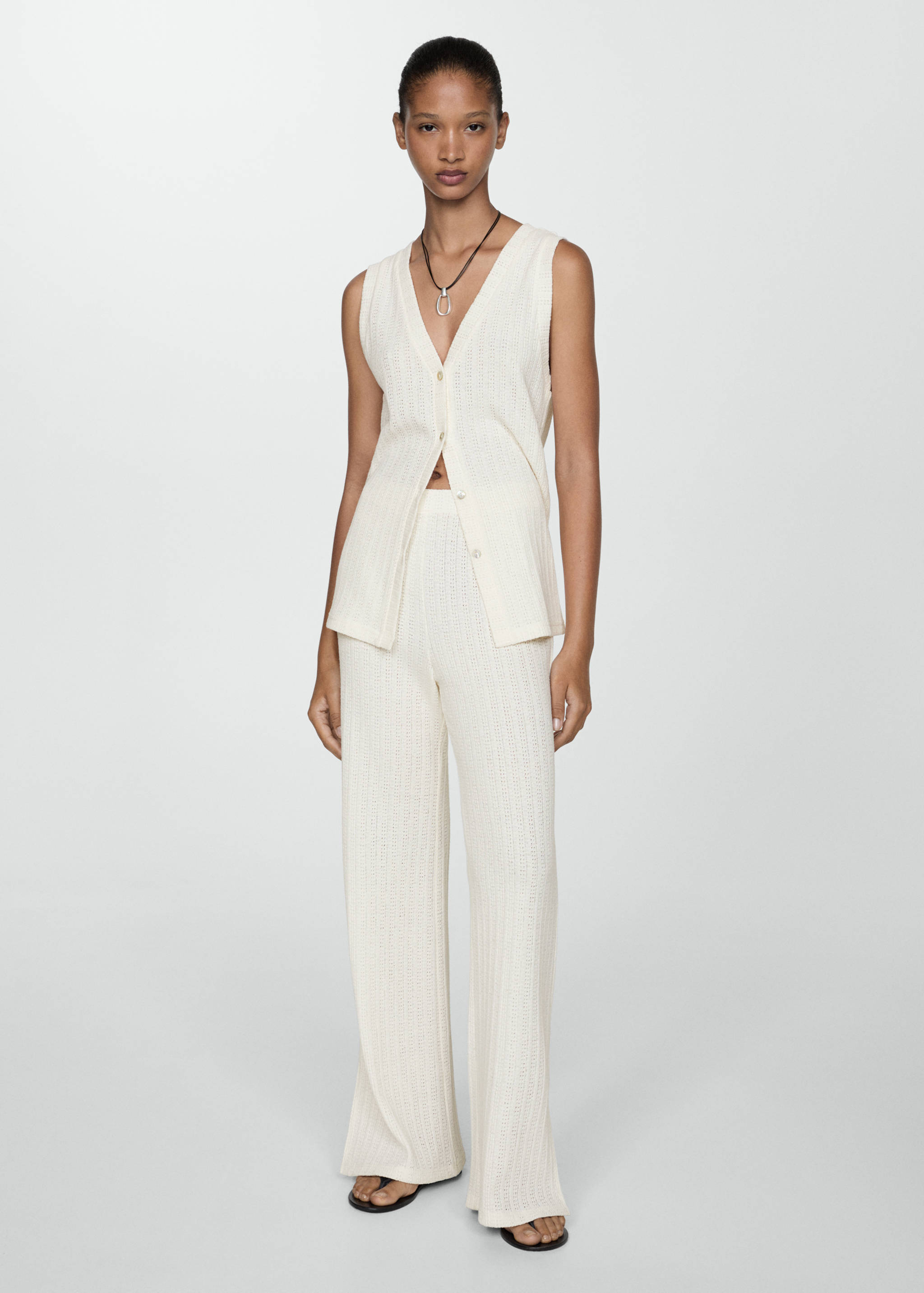 Crochet waistcoat with buttons - General plane