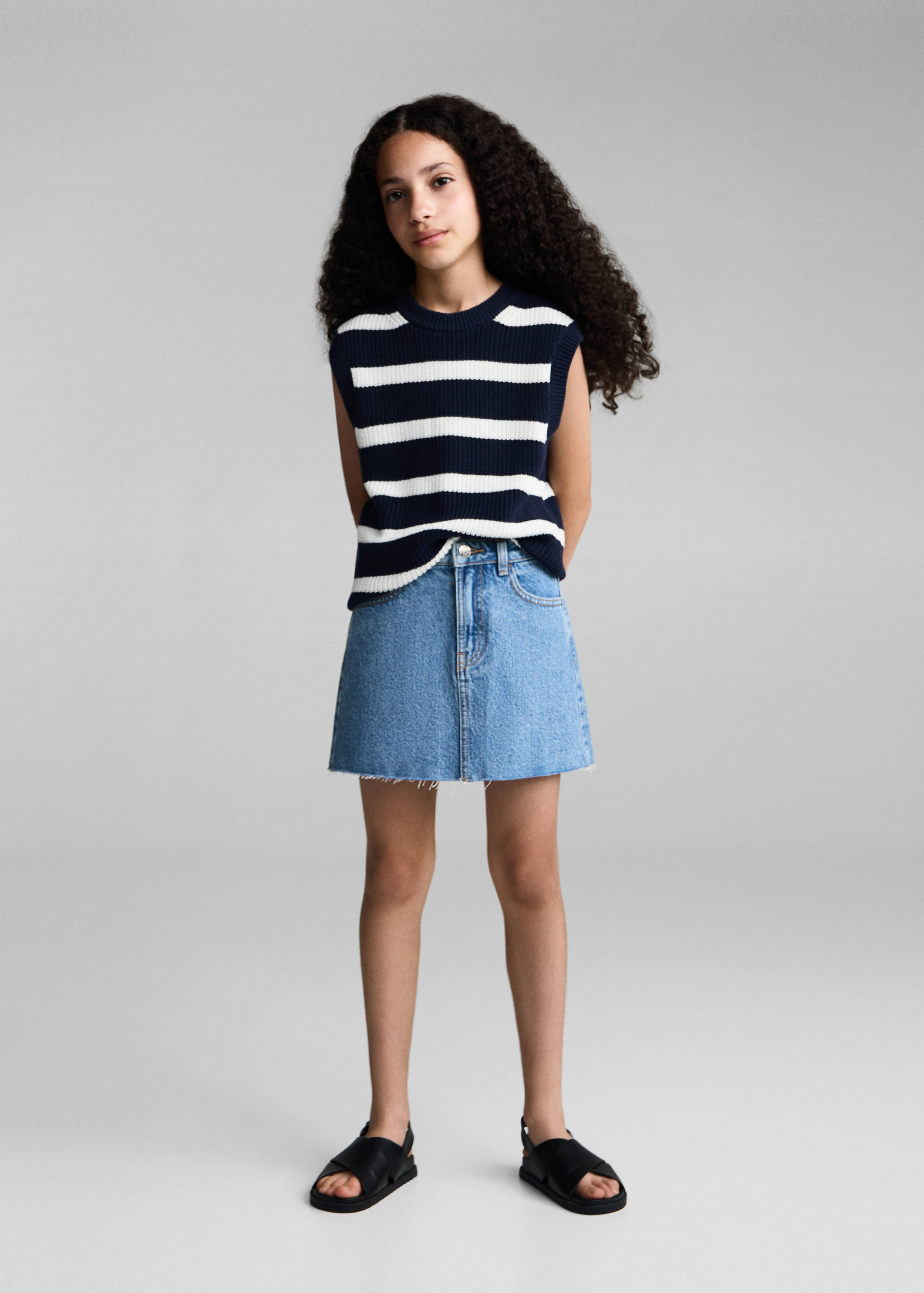 Short denim skirt - General plane