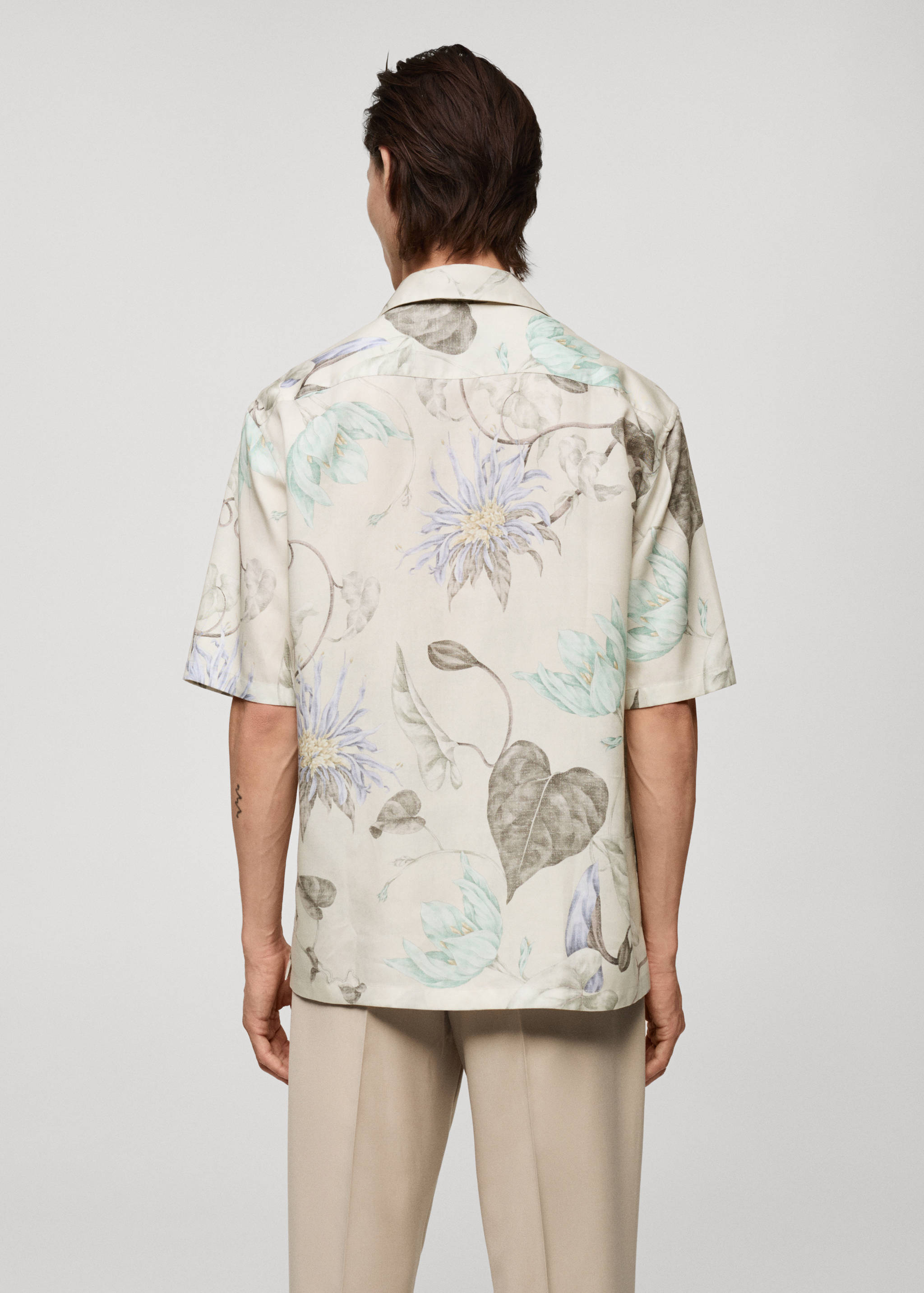 Flowy floral print shirt - Reverse of the article