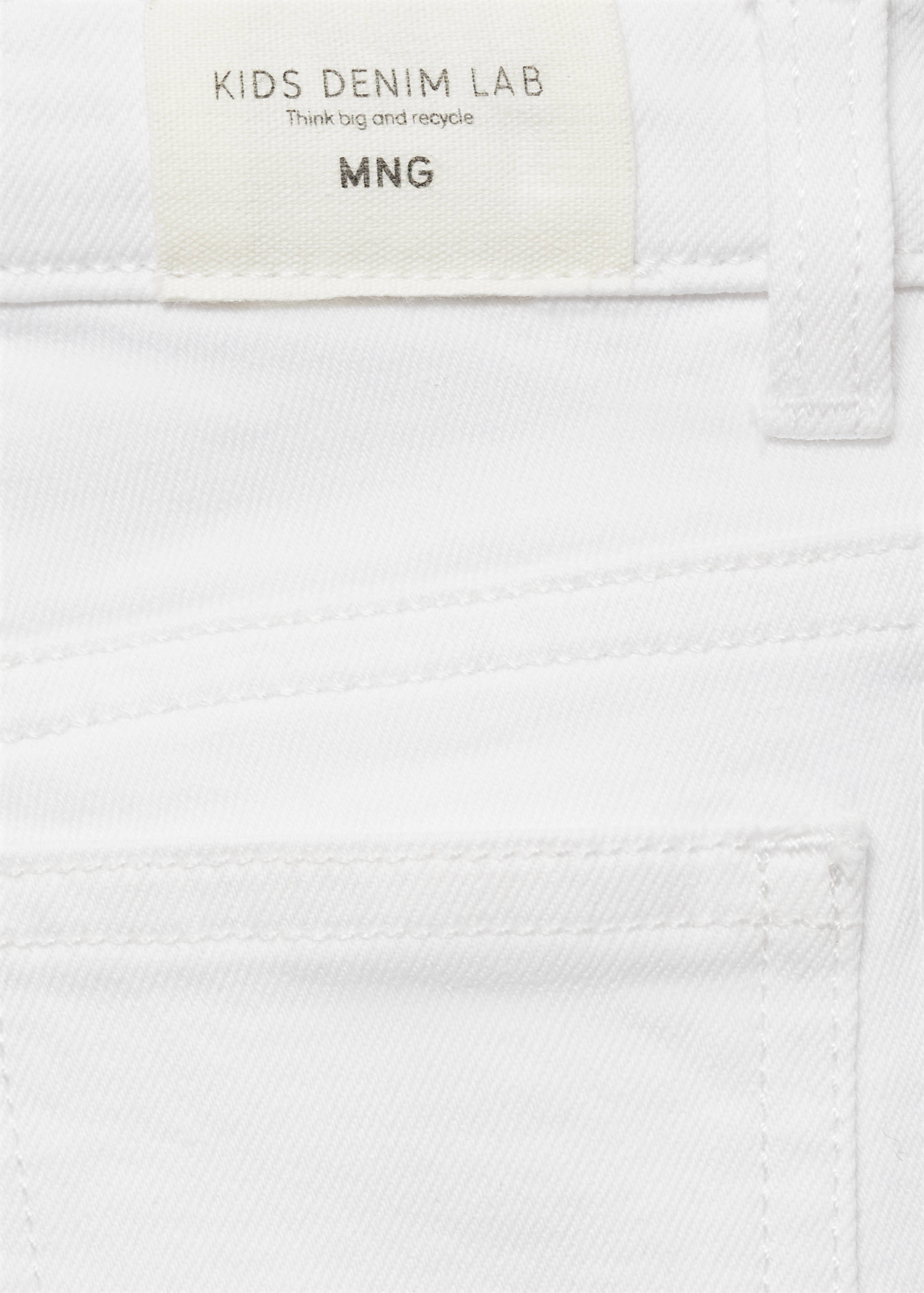 Flared finished jeans - Details of the article 0