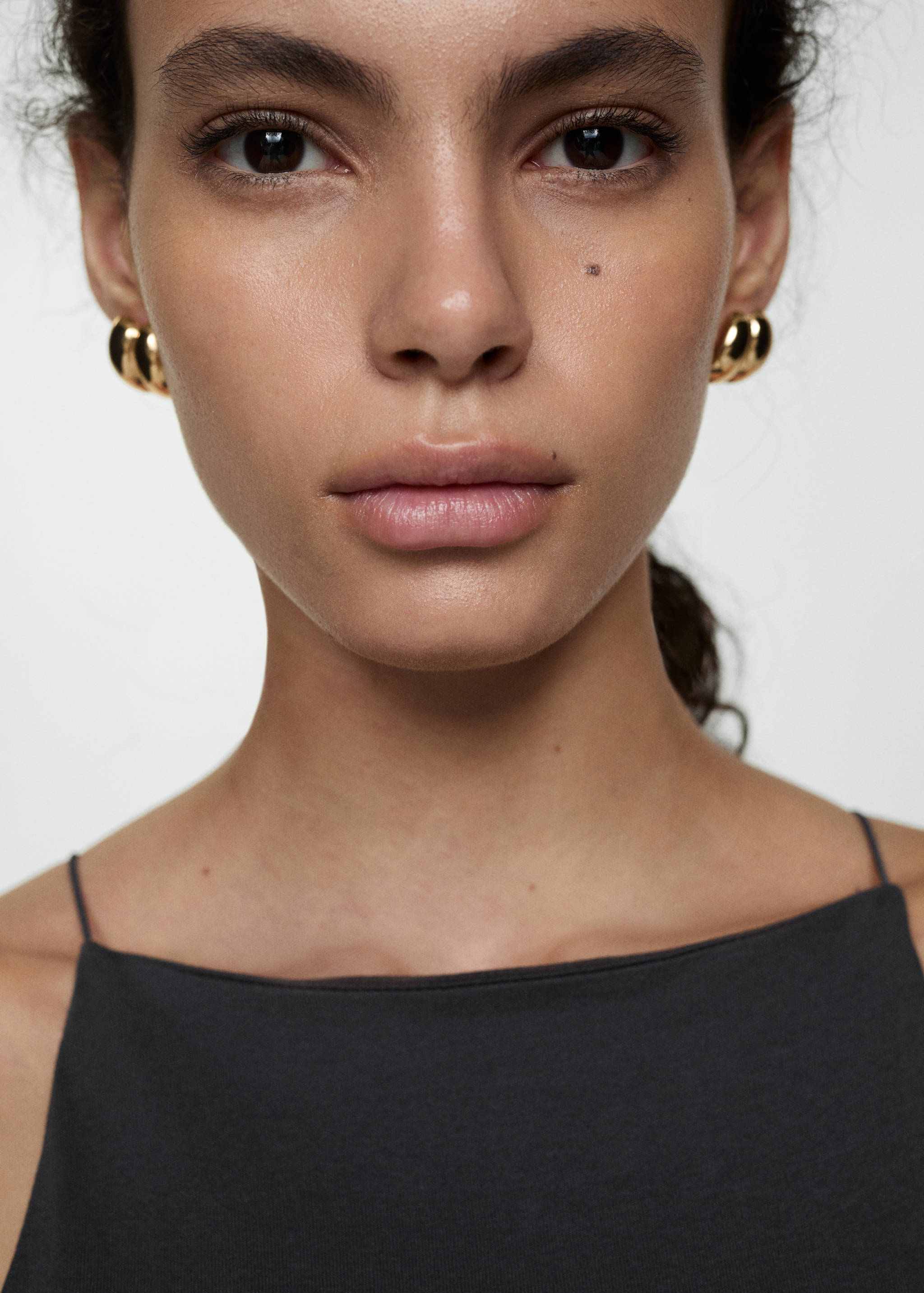 Fitted halter-neck dress - Details of the article 1