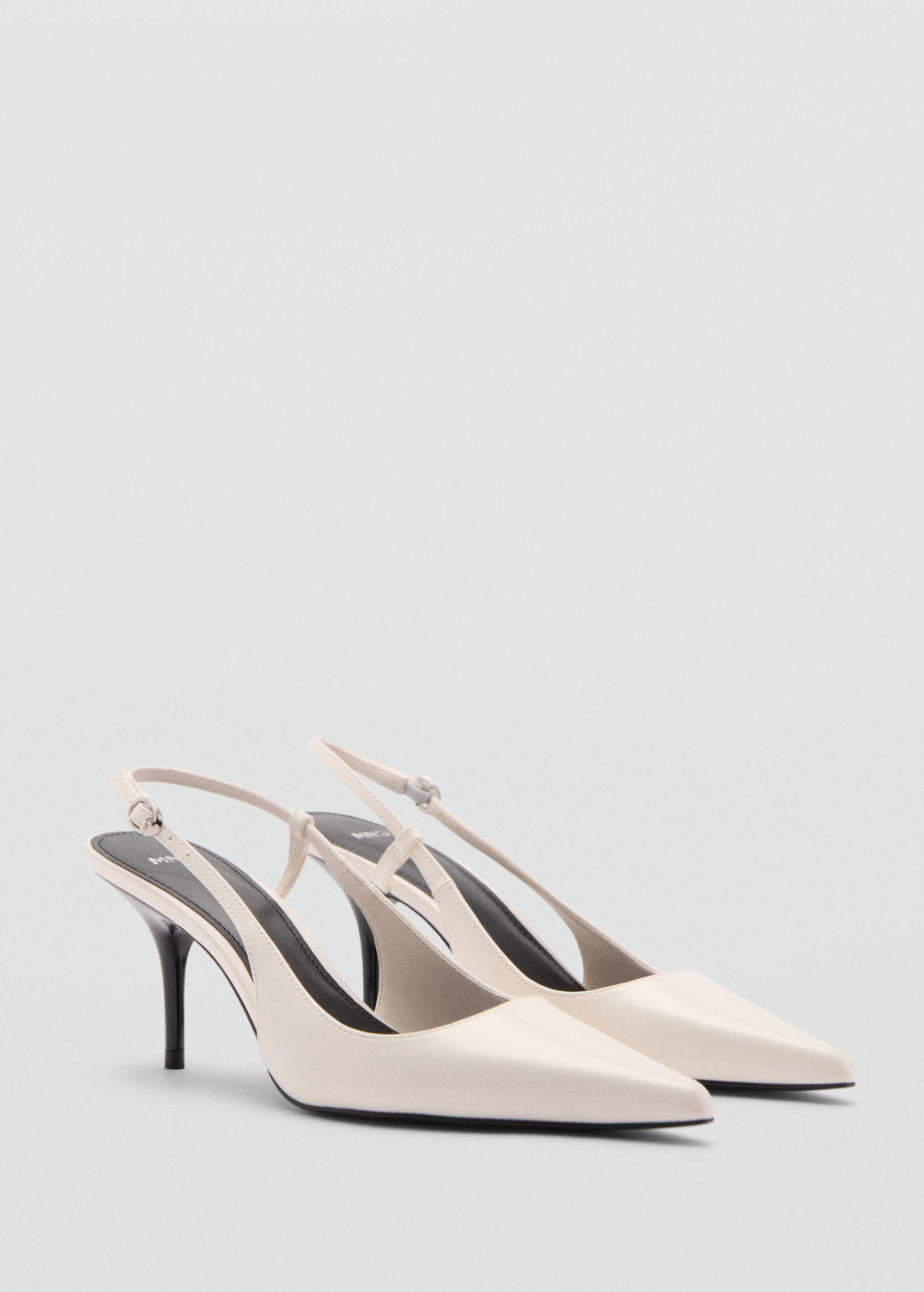 High-heeled shoes - Medium plane