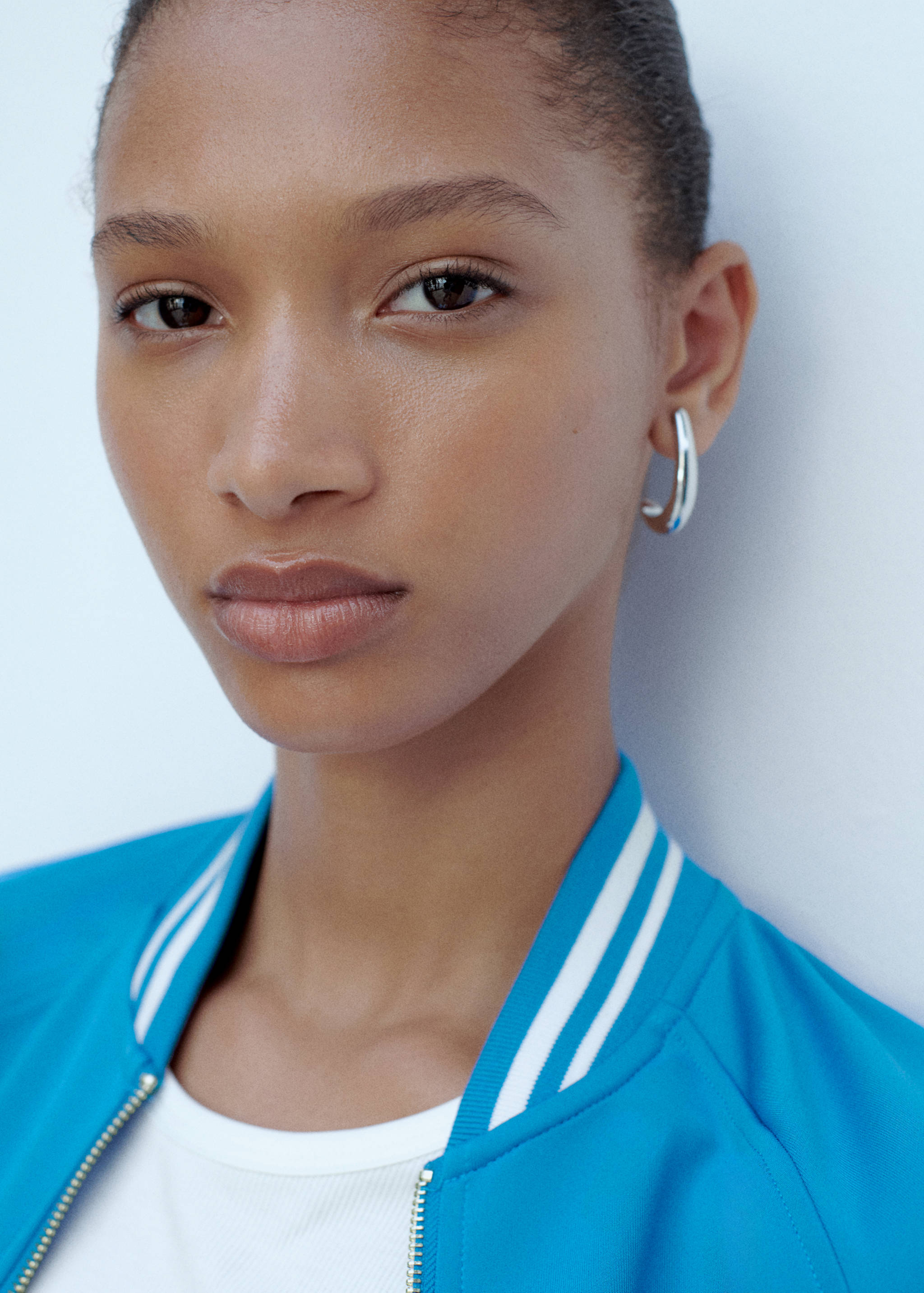 Contrasting striped bomber jacket - Details of the article 1