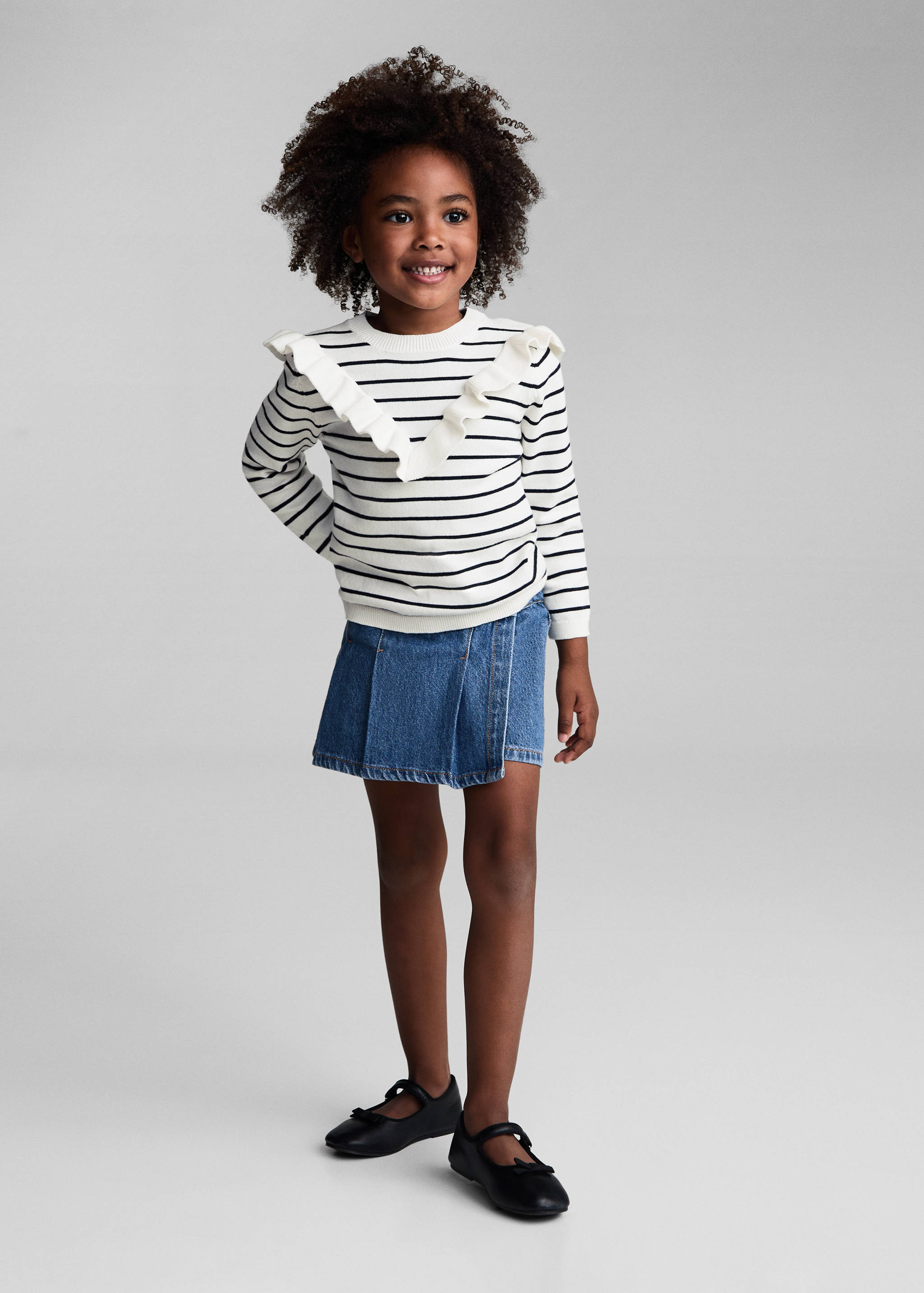 Ruffle striped sweater - General plane