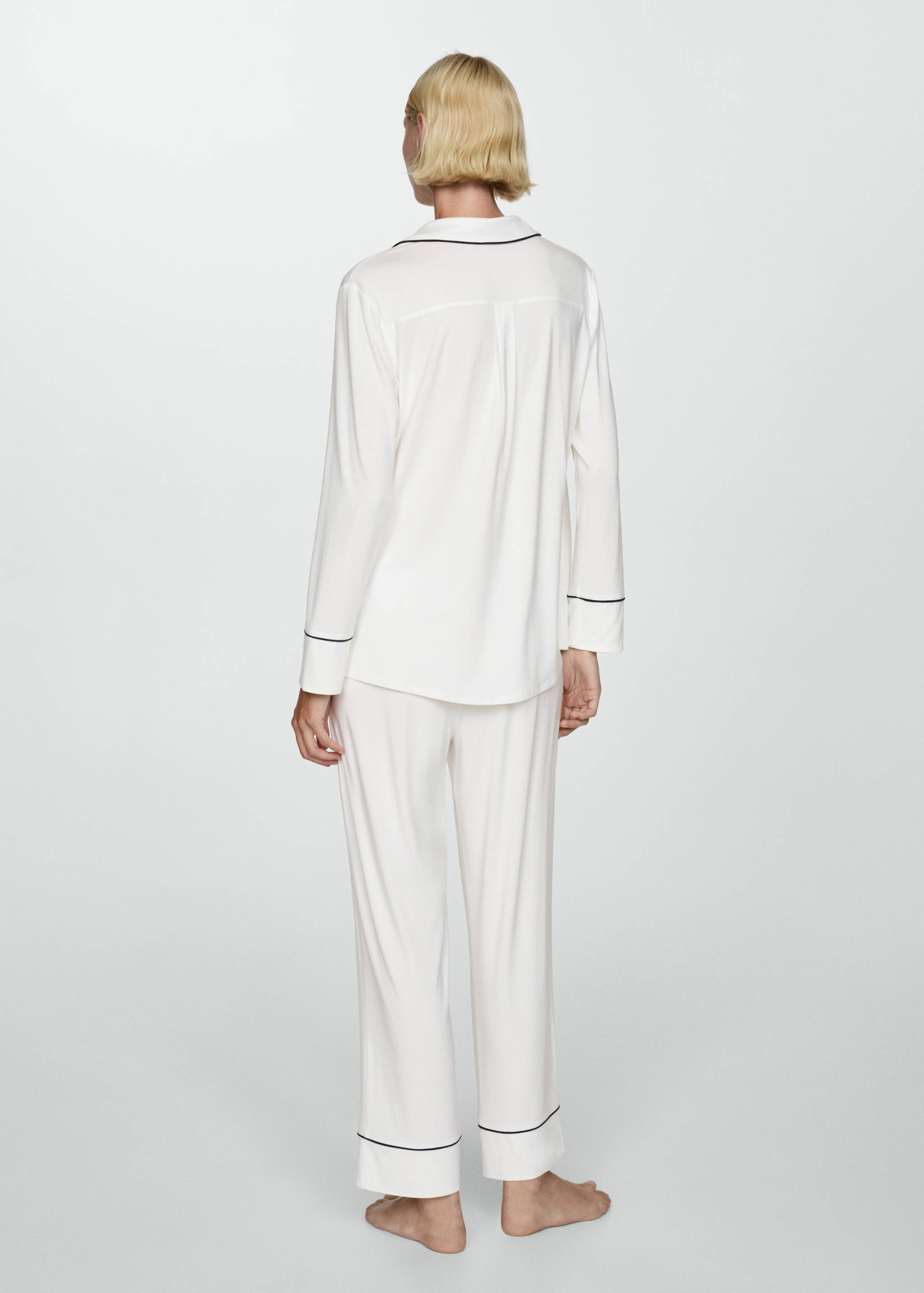 Two-piece pyjamas with piping - Reverse of the article