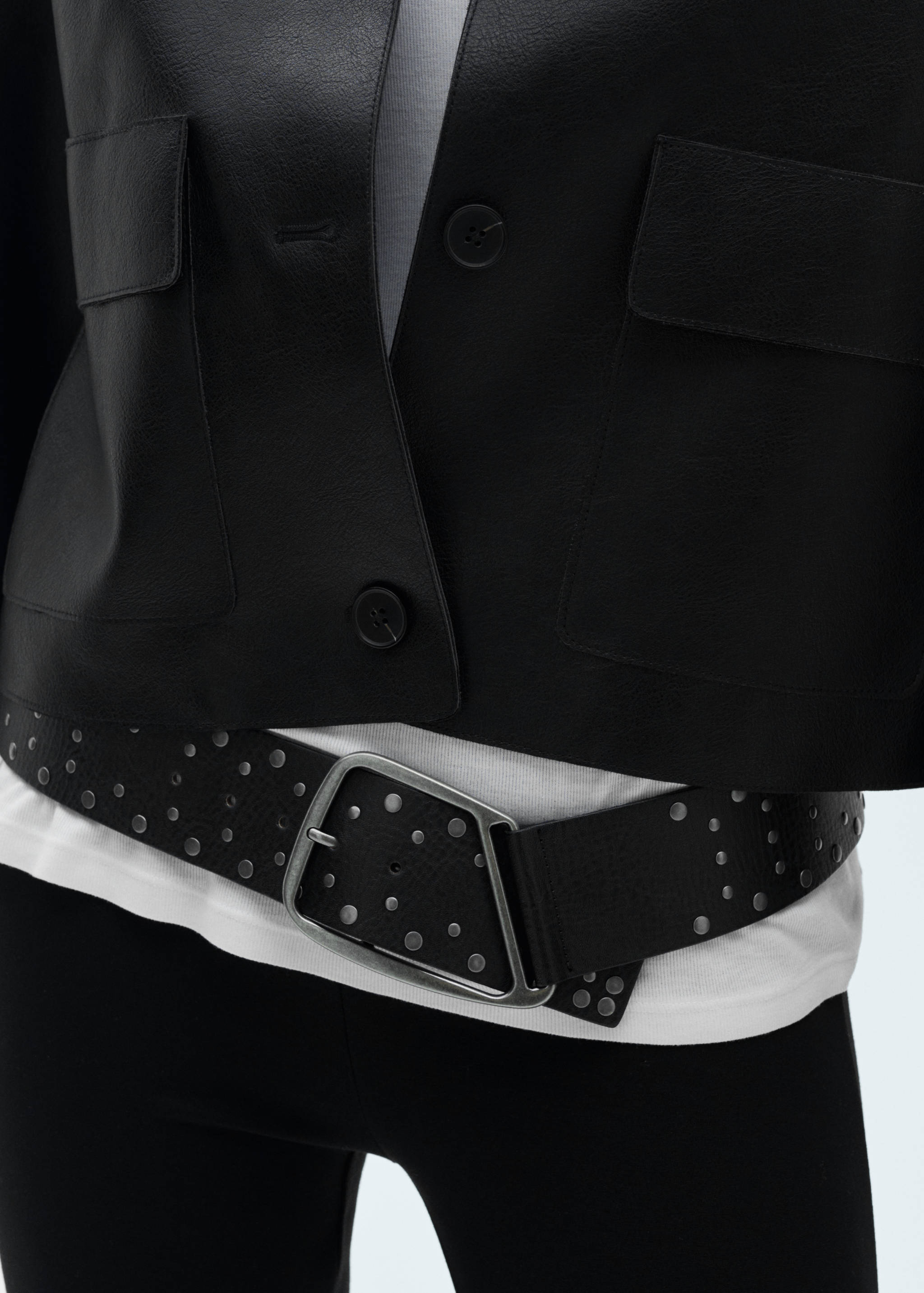 Stud leather belt - Details of the article 9