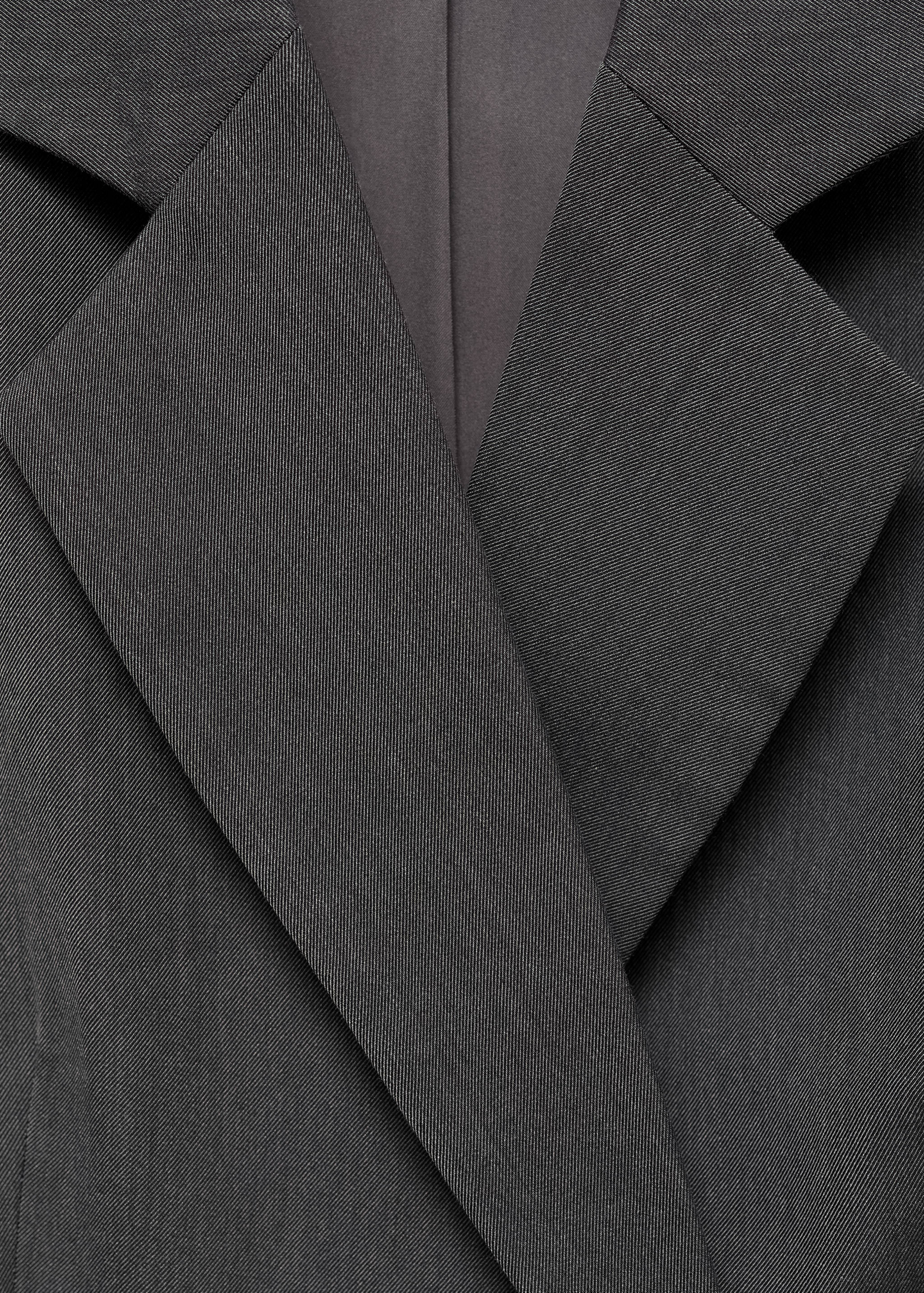 Long buttoned waistcoat - Details of the article 8