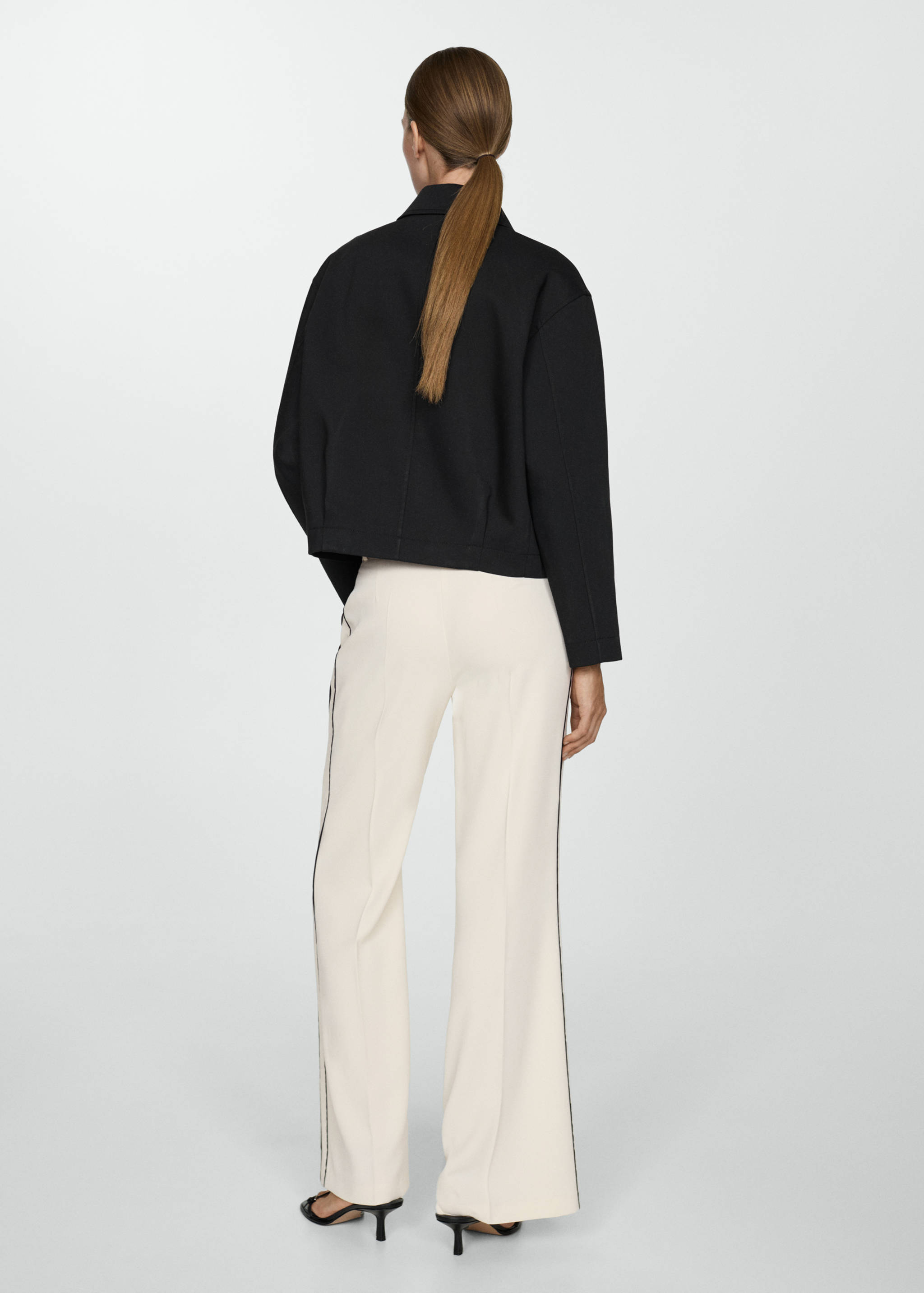 Cotton jacket with shirt collar - Reverse of the article