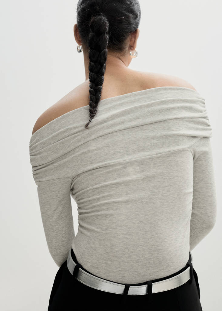 Off shoulders T-shirt — Grey