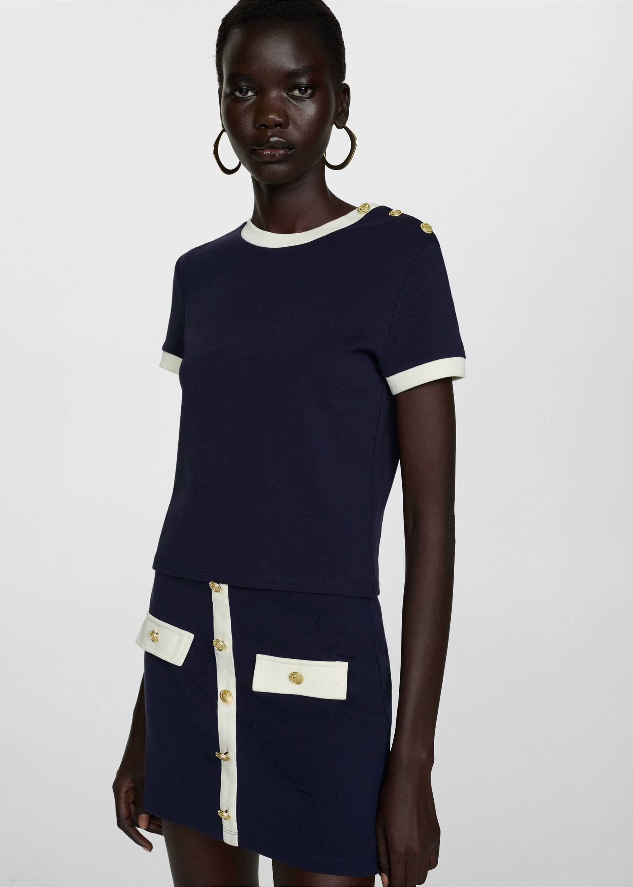 T-shirt with contrasting buttons - Средний план, Темно-синий. Ref: 77074033-00.
