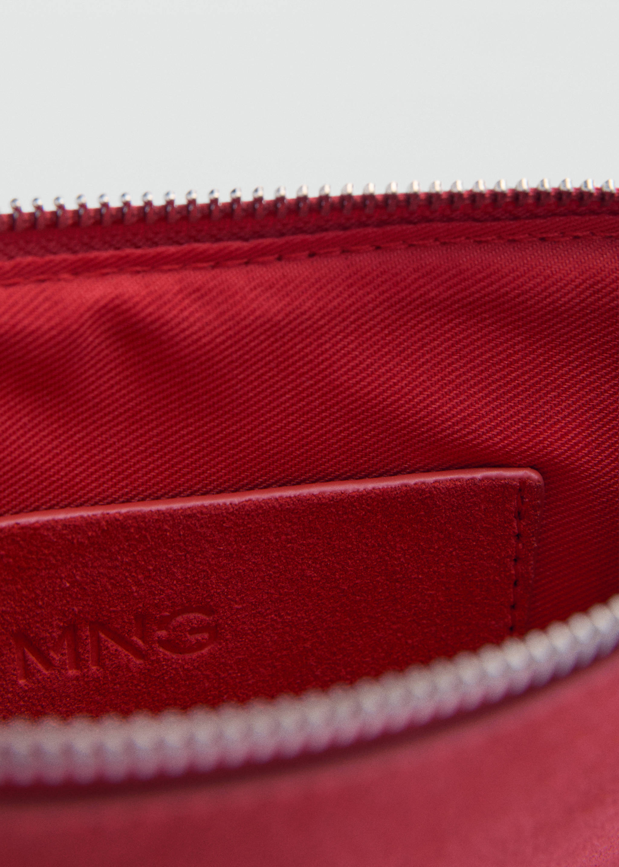 绒面革模切电脑包 - null