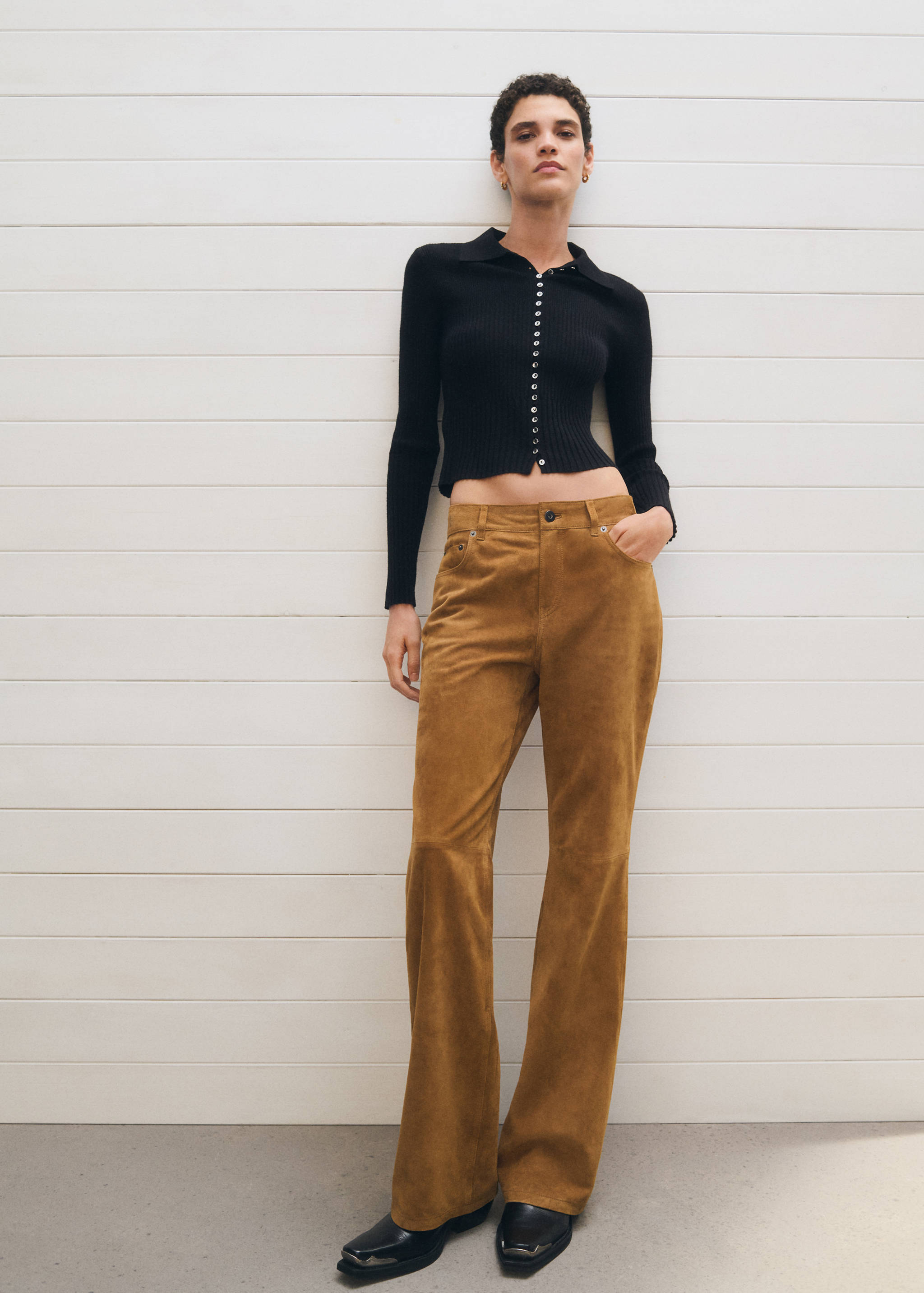 Straight-fit leather trousers - Details of the article 9