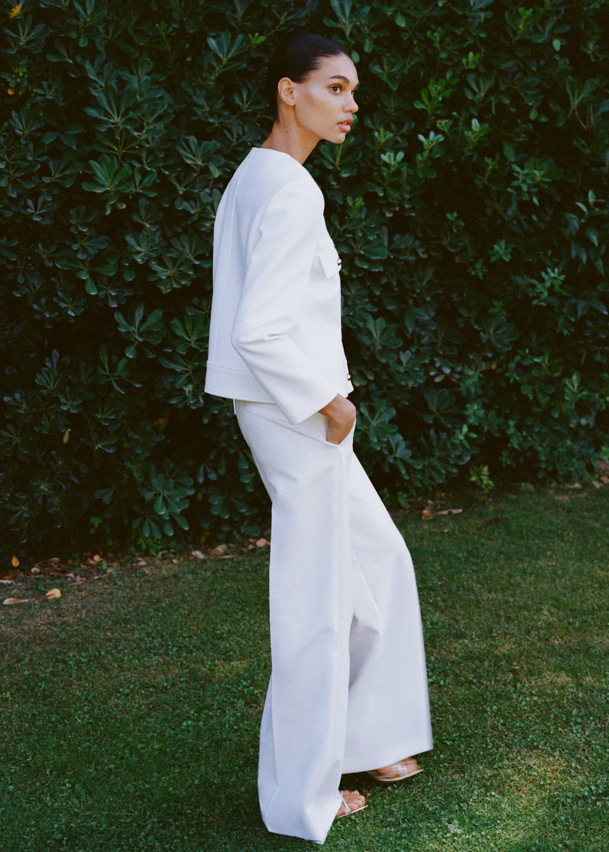 Flowy straight-fit pants - Details of the article 2