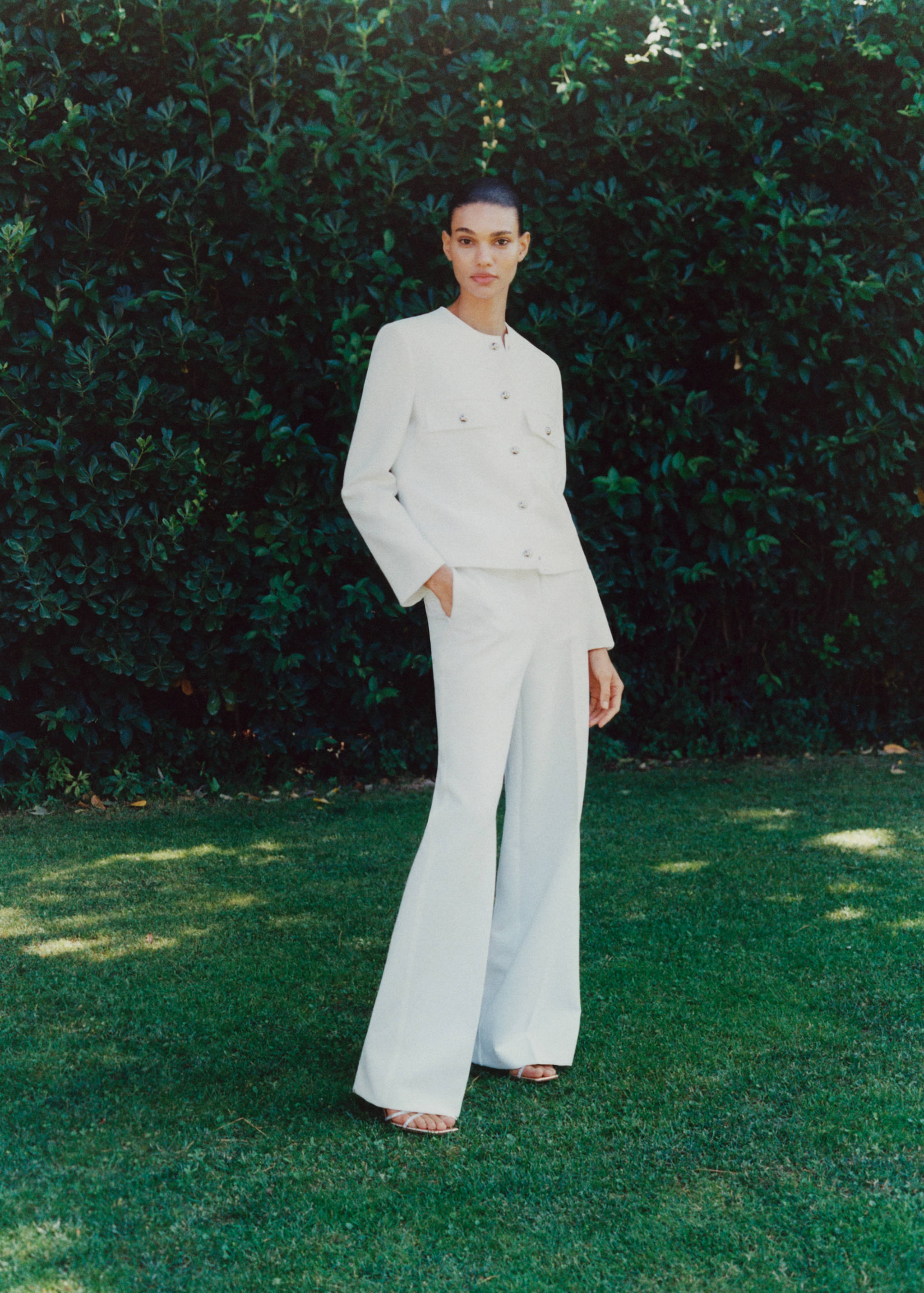Flowy straight-fit pants - Details of the article 7