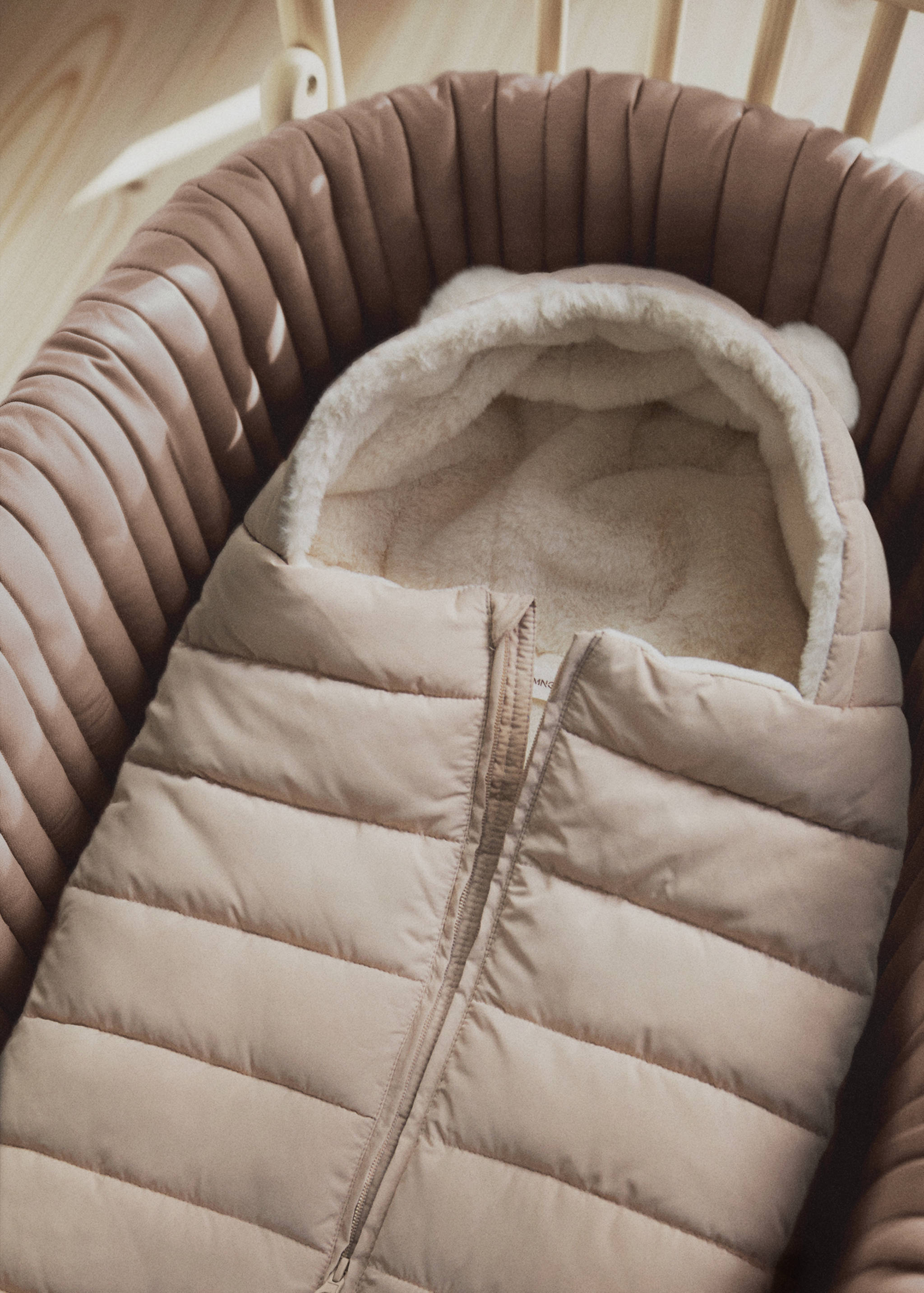 Hooded baby carrier - Details of the article 5