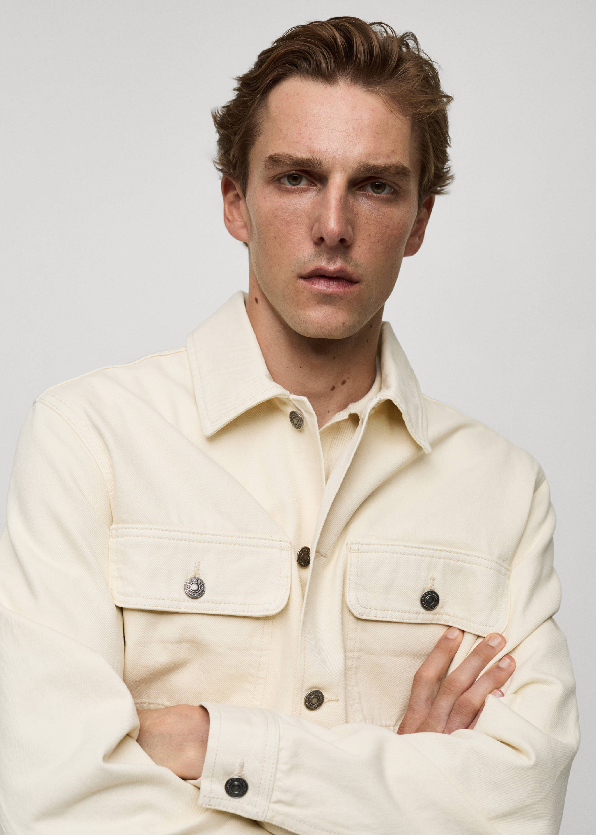 Sobrecamisa vaquera bolsillos - Detalle del artículo 1