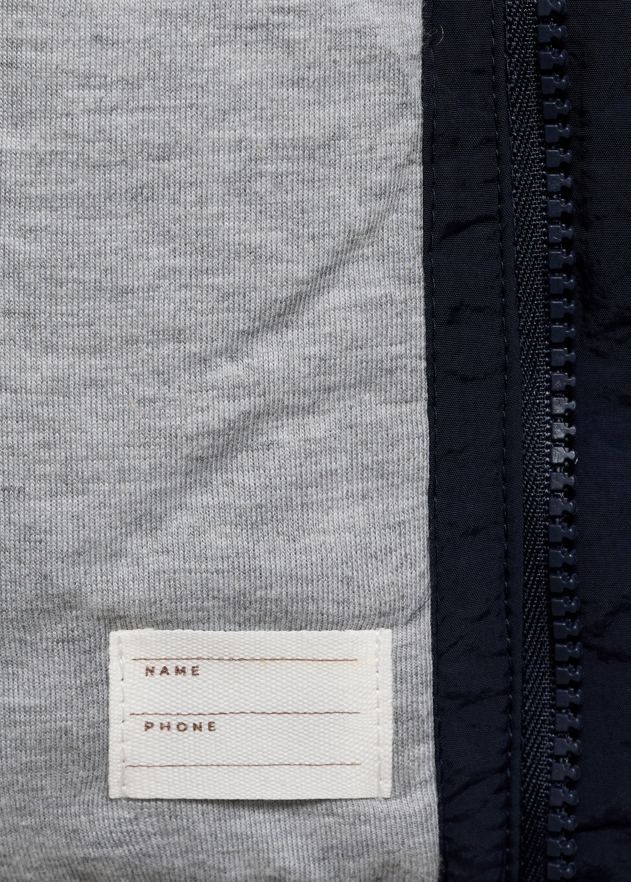 Pockets hooded coat - Details of the article 0