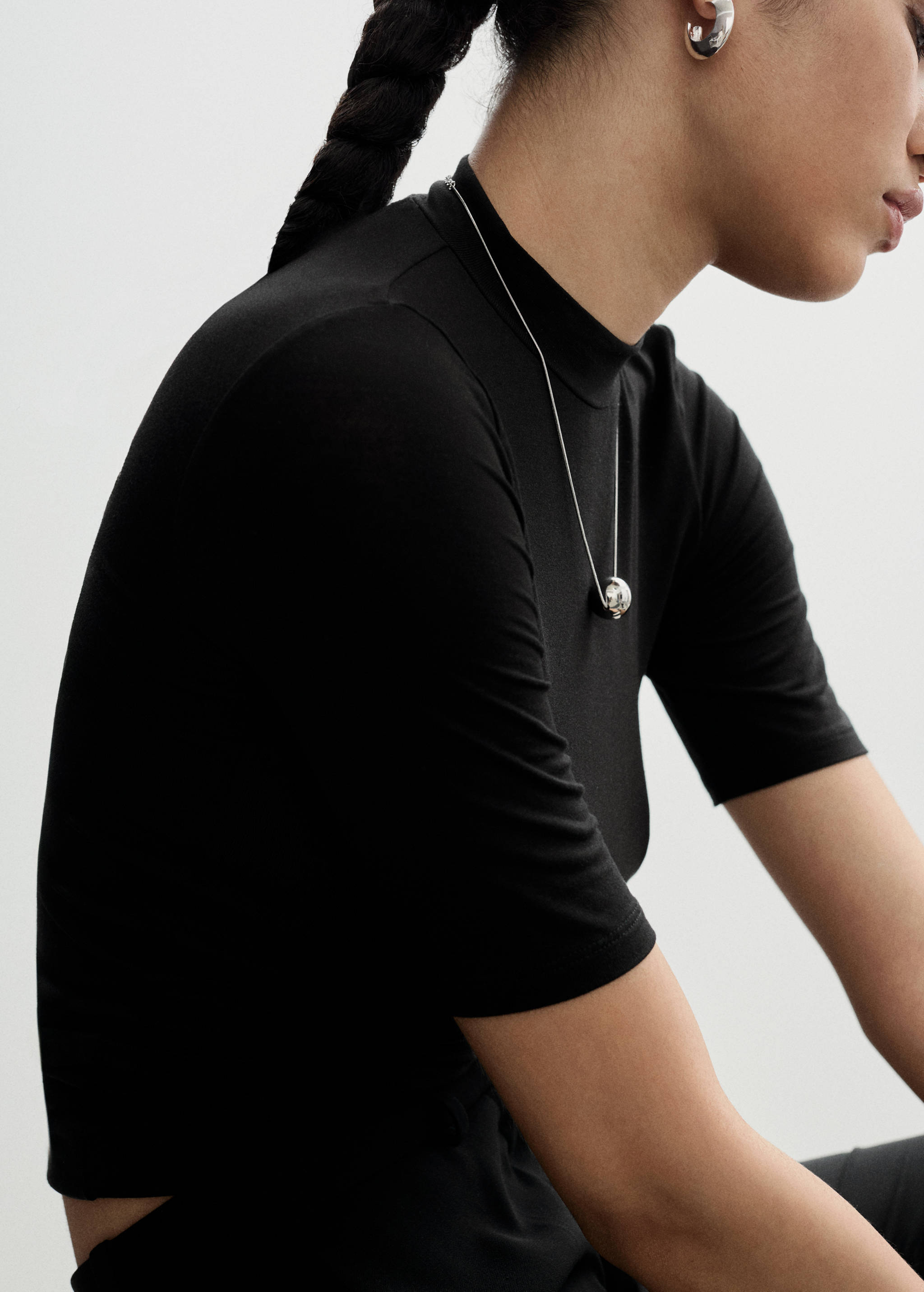 Short sleeve knitted t-shirt - Details of the article 1