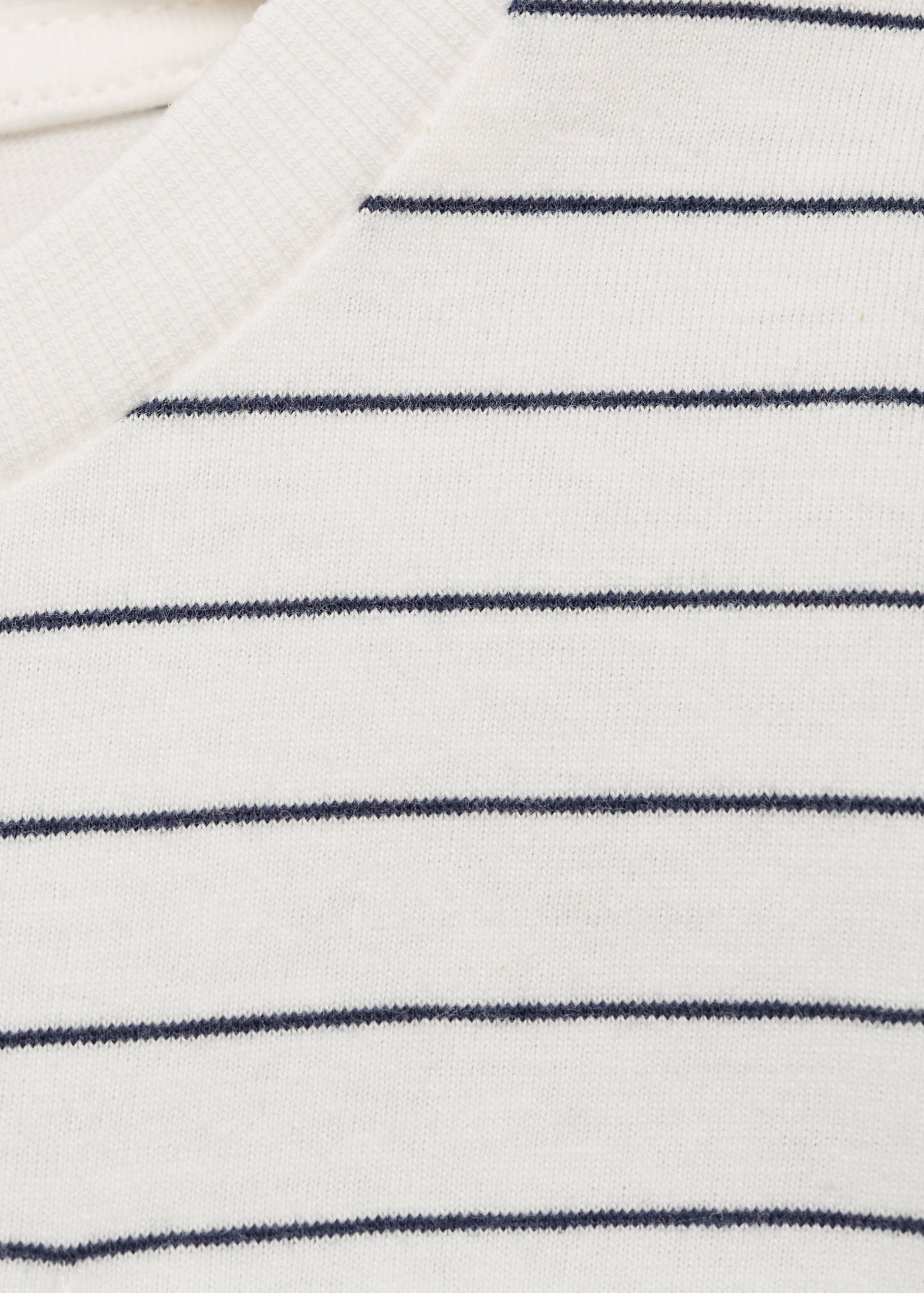 Striped long pyjamas - Details of the article 8