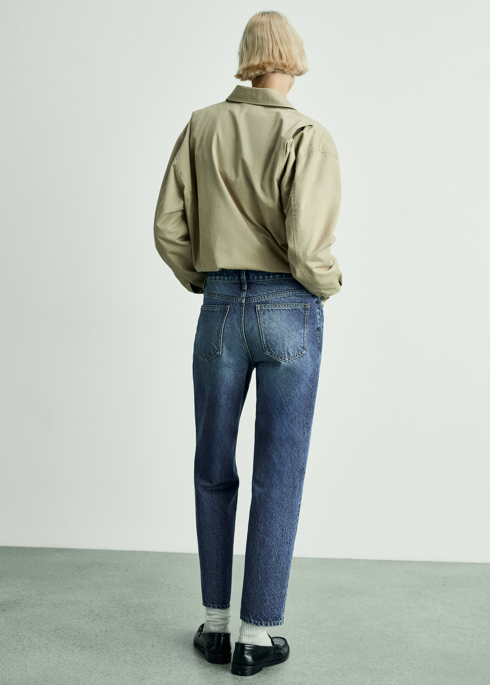 Jeans Mom2000 mom tiro alto - Reverso del artículo