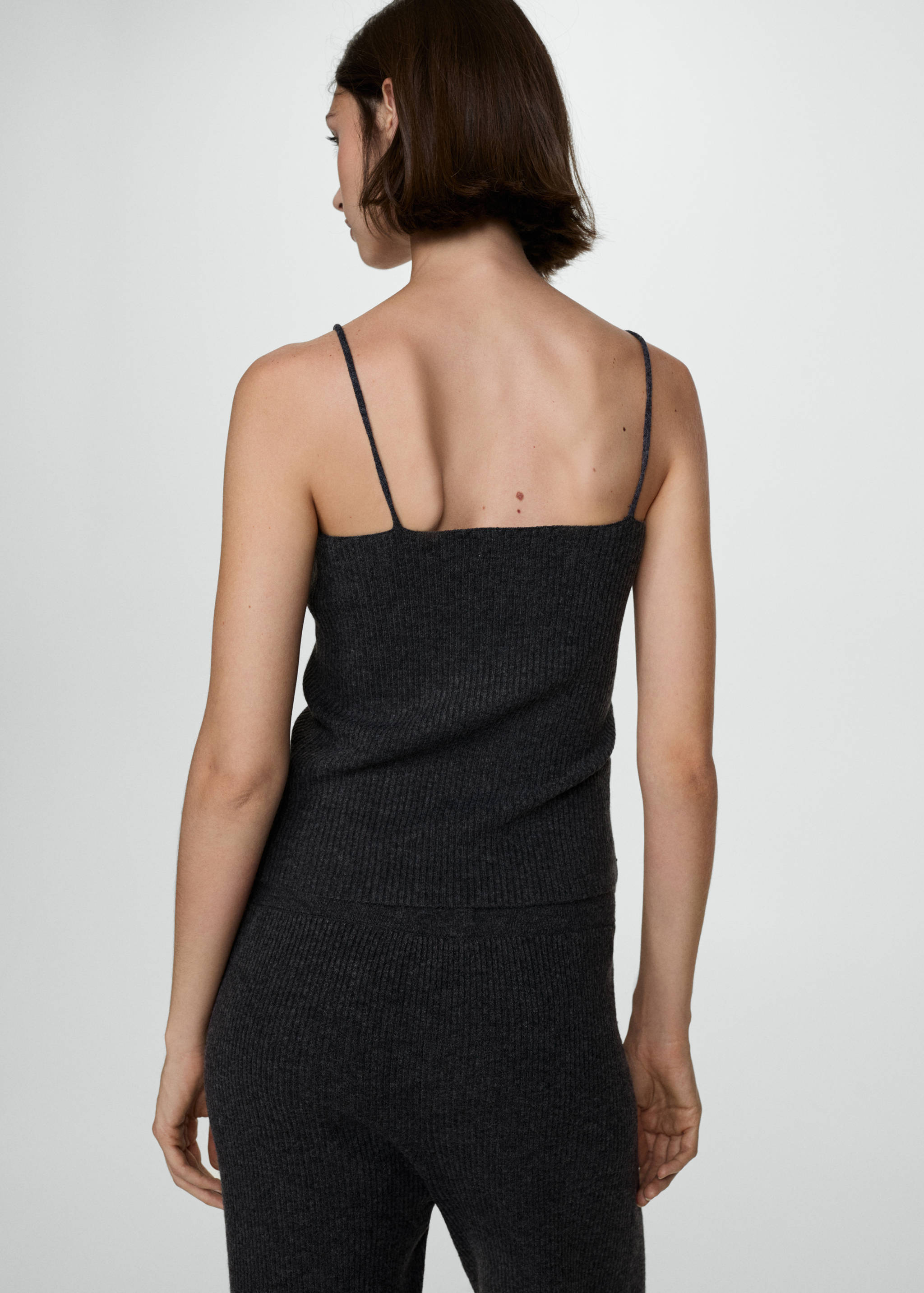 Ribbed top - Reverse of the article