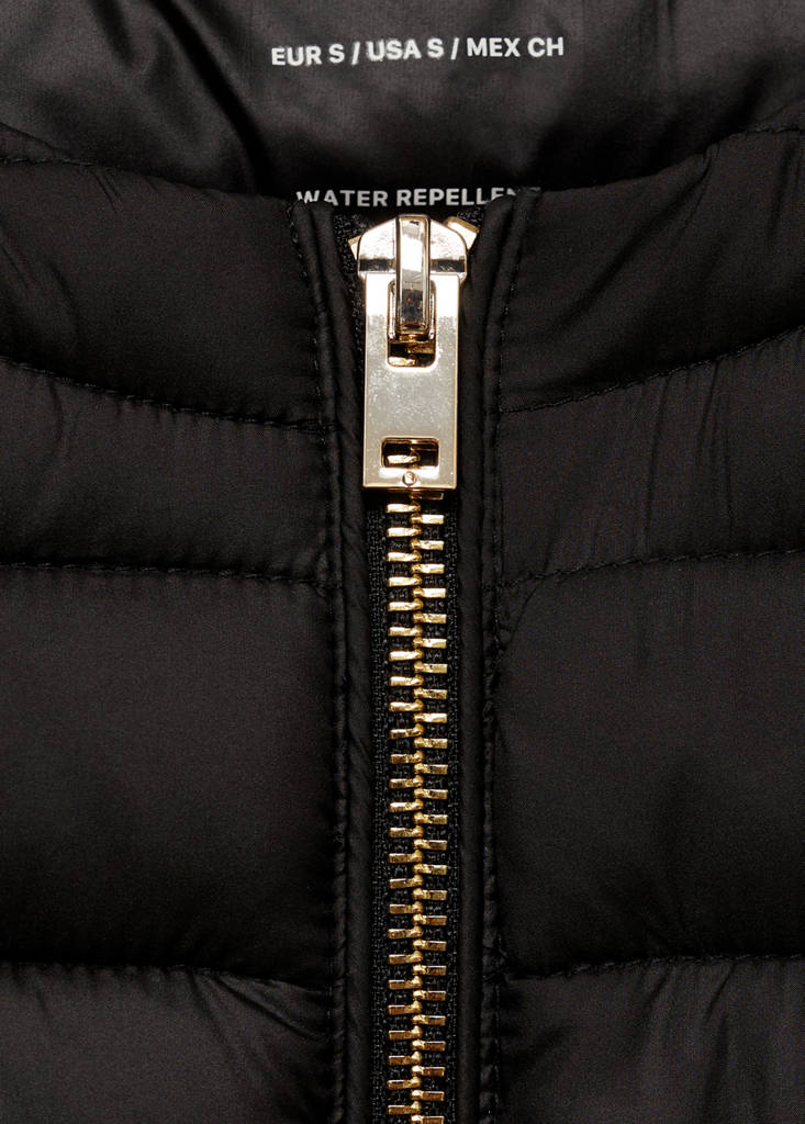 Quilted gilet — Black
