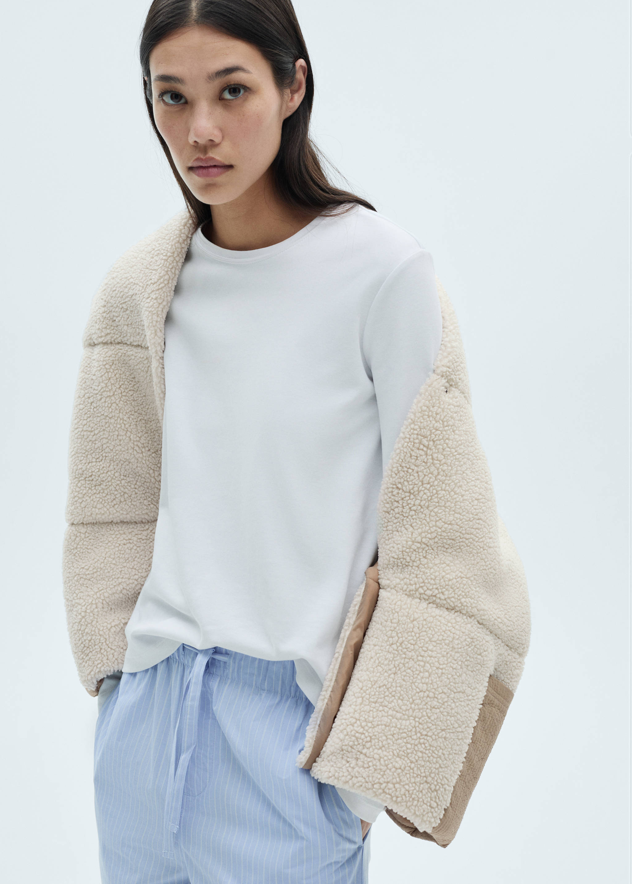 系扣羊皮斗篷 - null