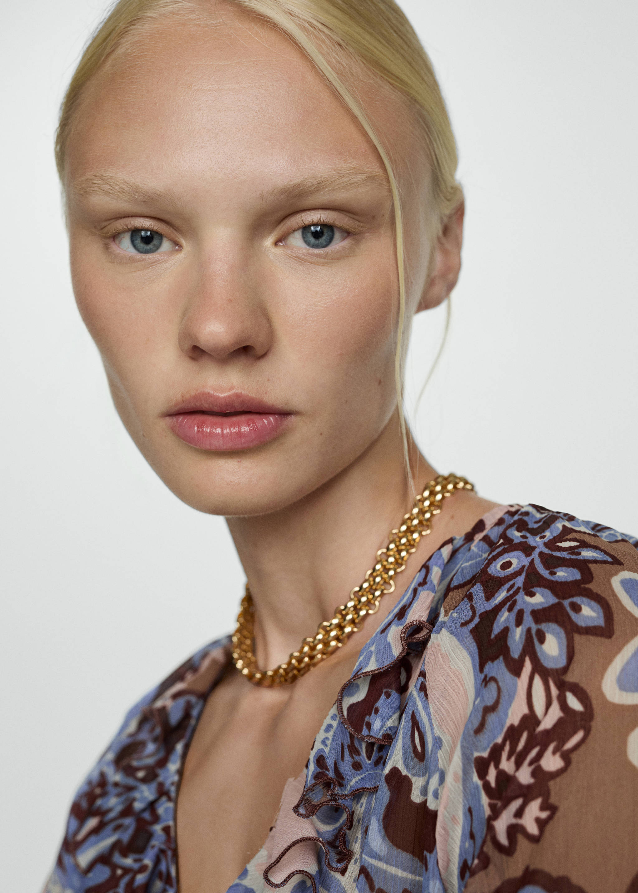 Paisley blouse with ruffles - Details of the article 1