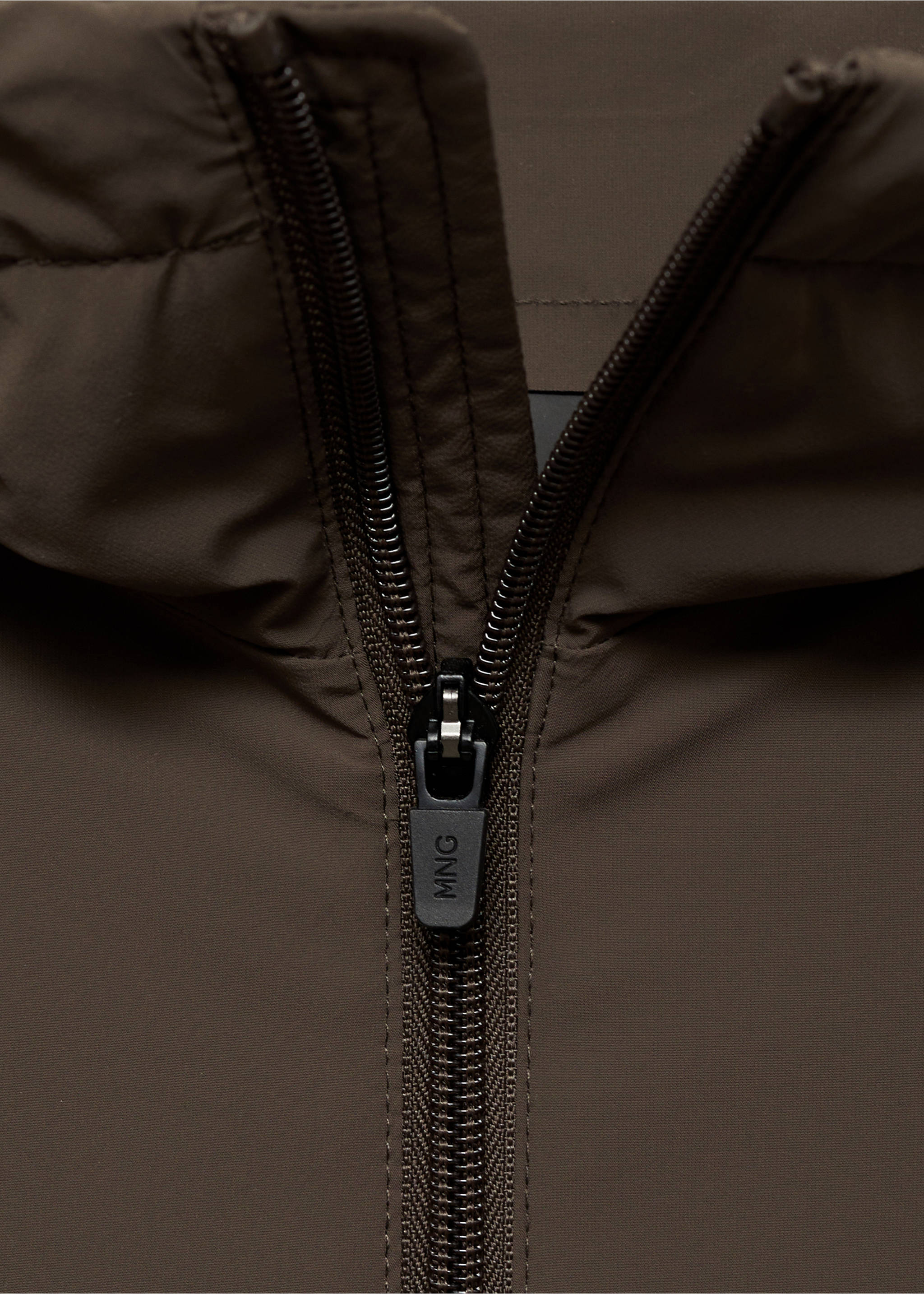 Thermore® waterproof quilted parka with Thermore® padding - Details of the article 8, Brown. Ref: 77075960-00.