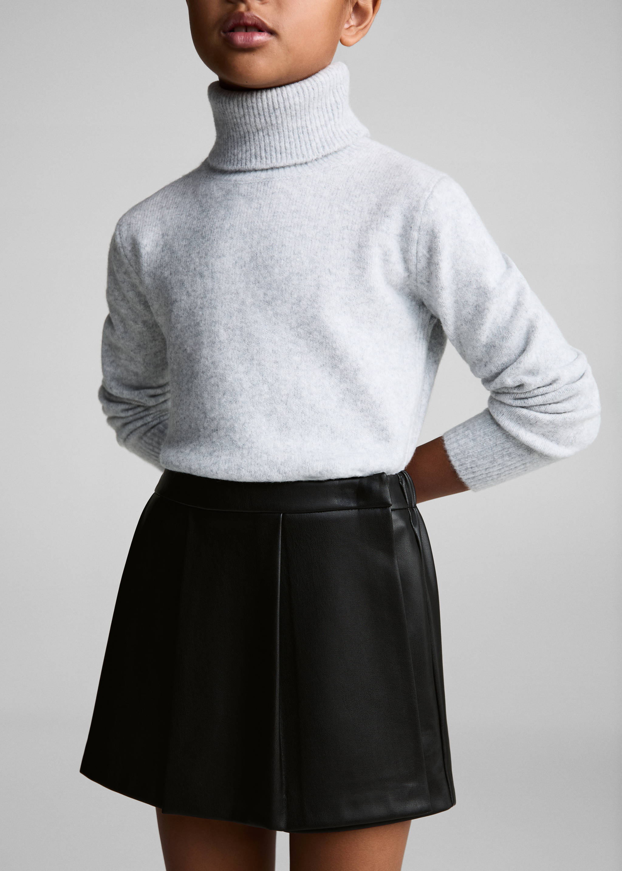 Faux-leather culottes - Details of the article 6