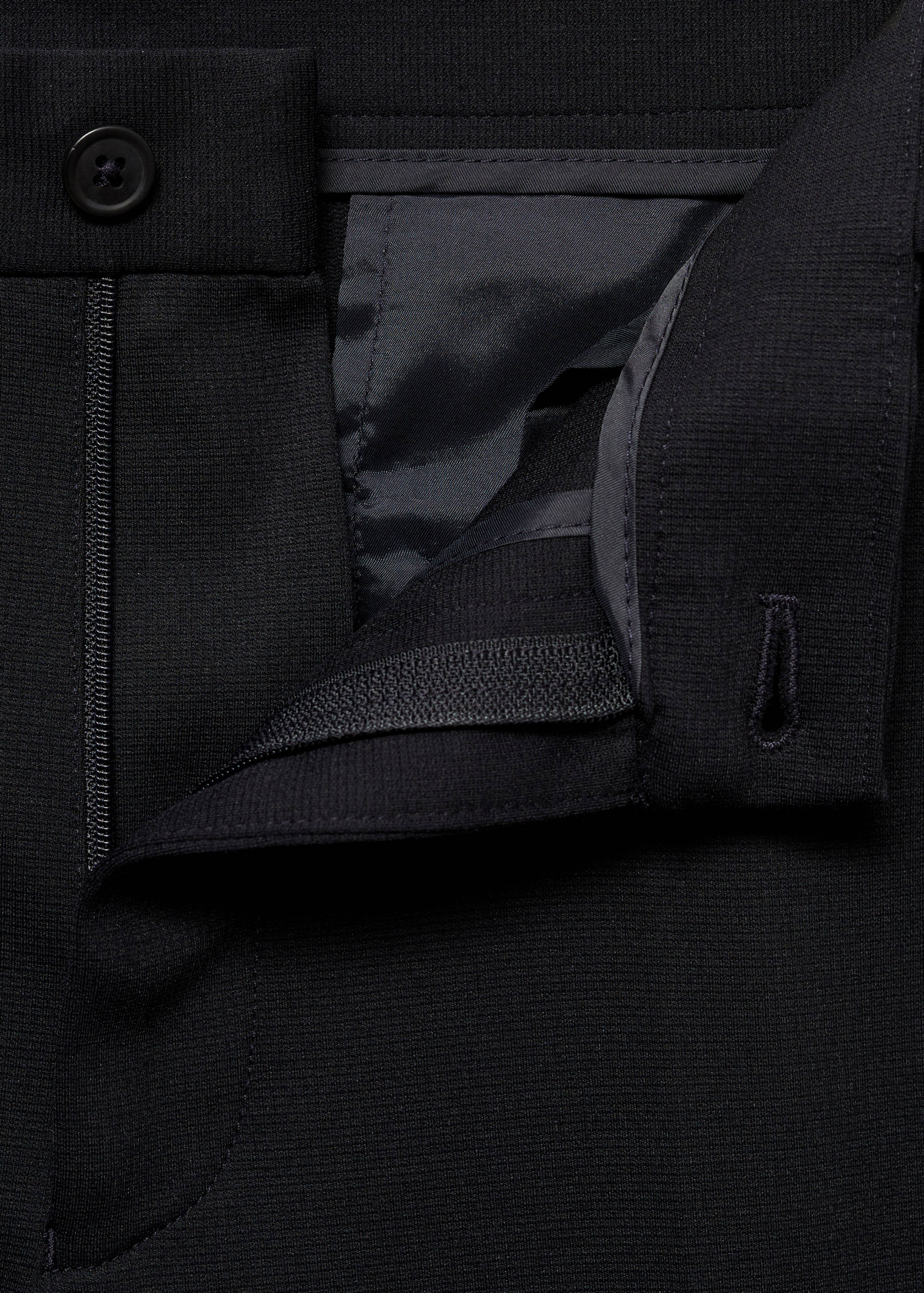 Немнущиеся костюмные брюки из ткани стретч - Деталь изделия 0