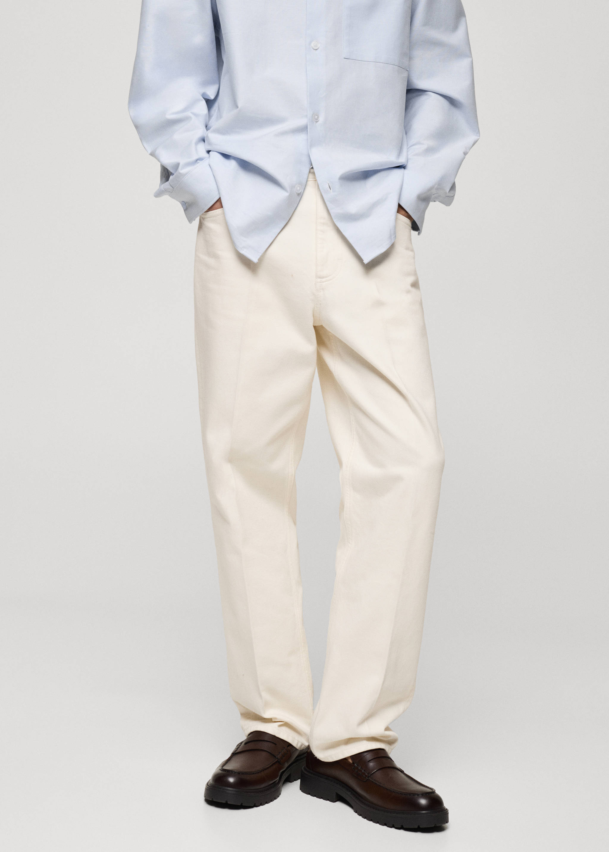 Jean relaxed-fit pli marqué au fer - Plan moyen