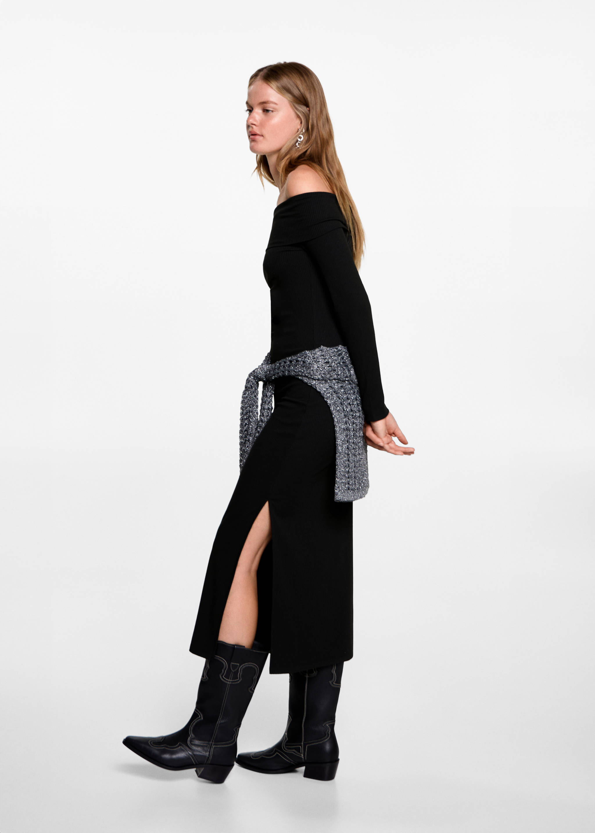 Vestido largo hombros descubiertos - Plano general