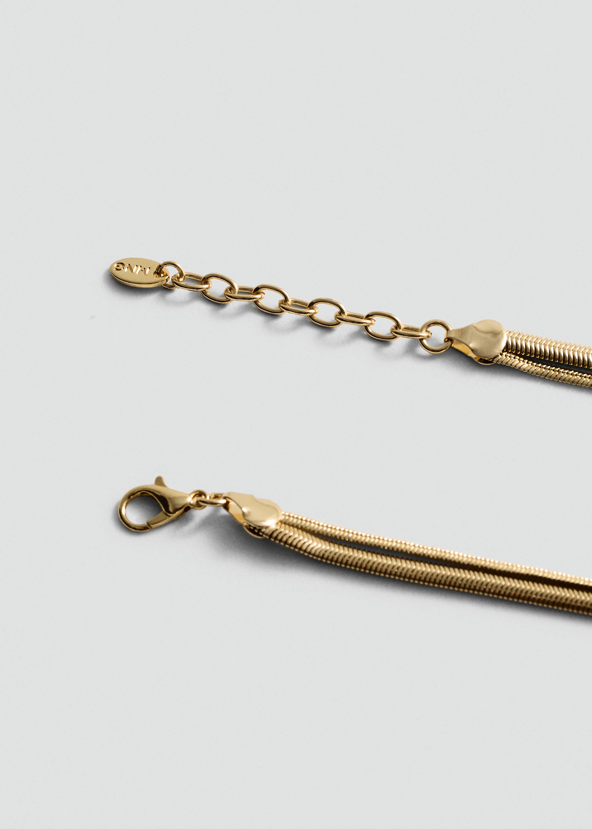 Collier chaîne fine - Plan moyen