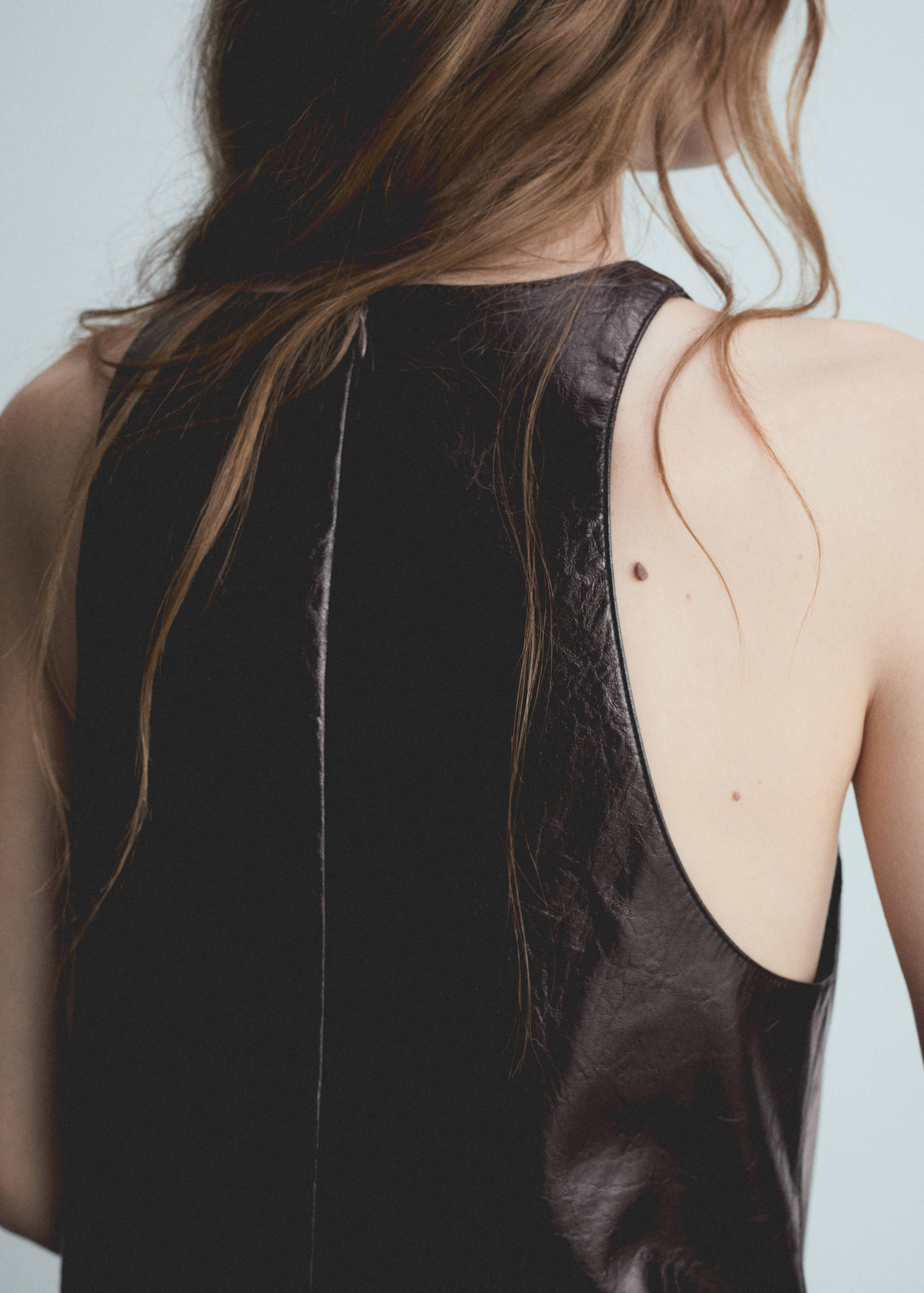 Robe simili-cuir sans manches - Détail de l'article 6