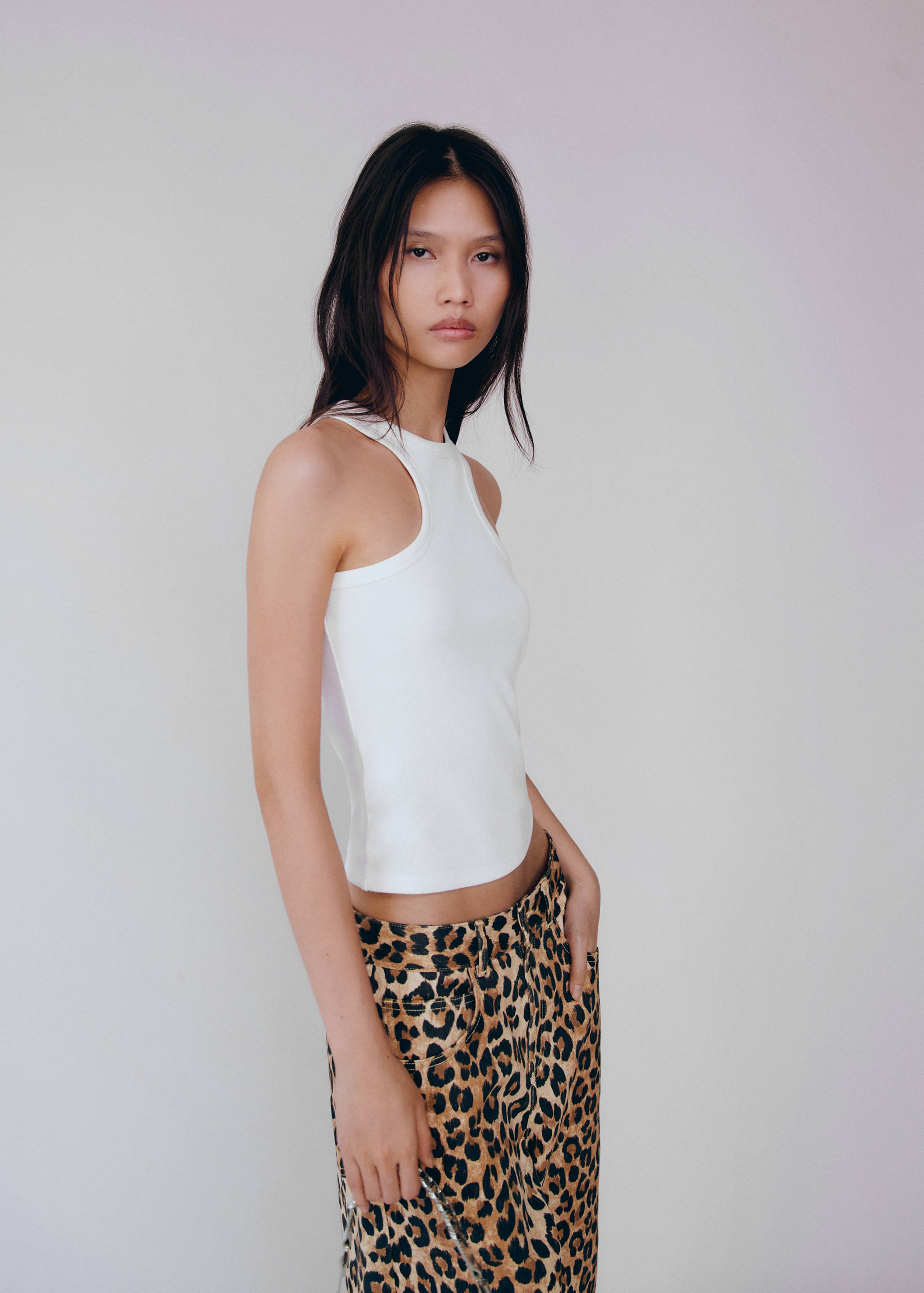 Leopard-print denim bermuda shorts - Details of the article 1