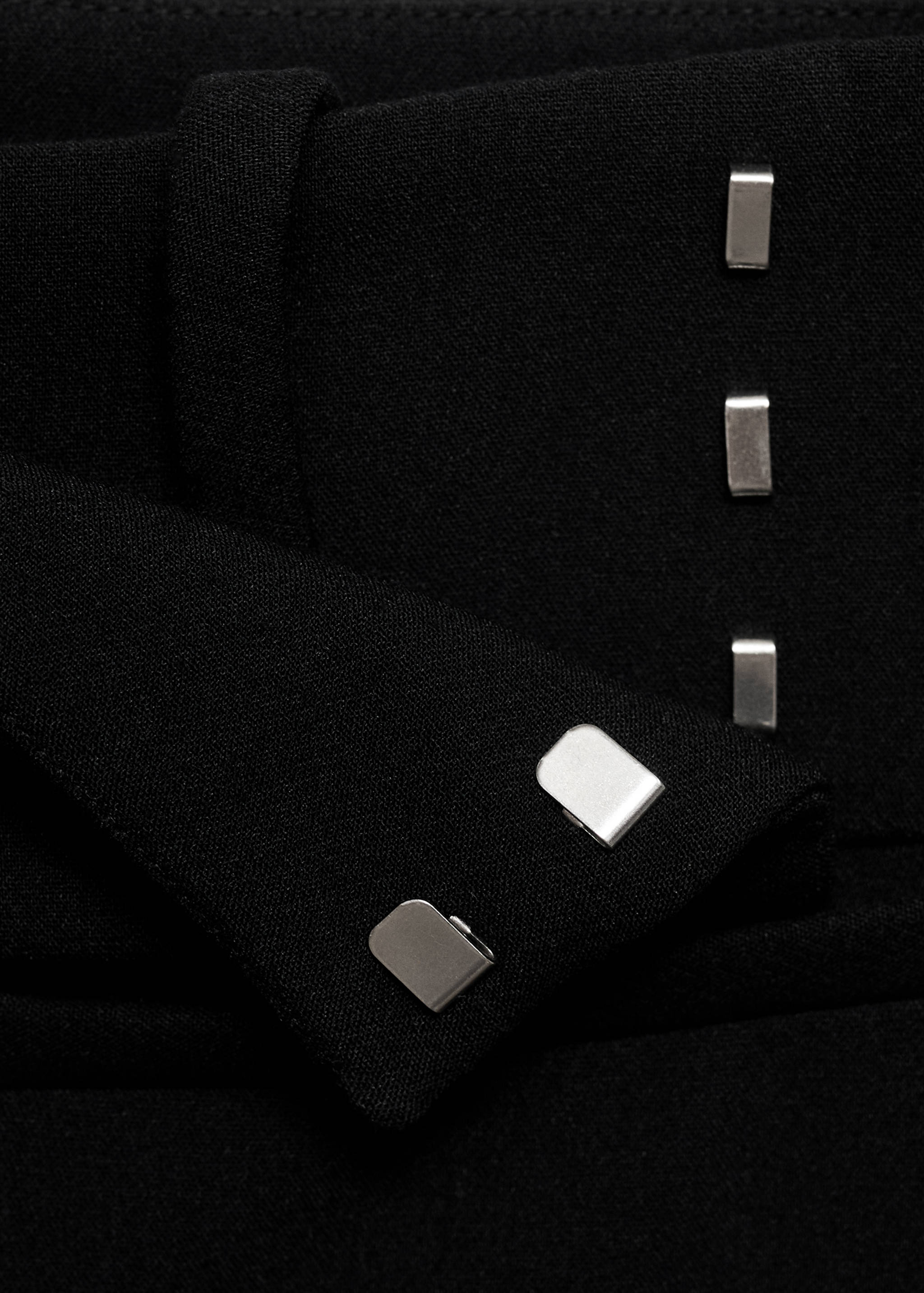 Low-rise flared trousers - Details of the article 0